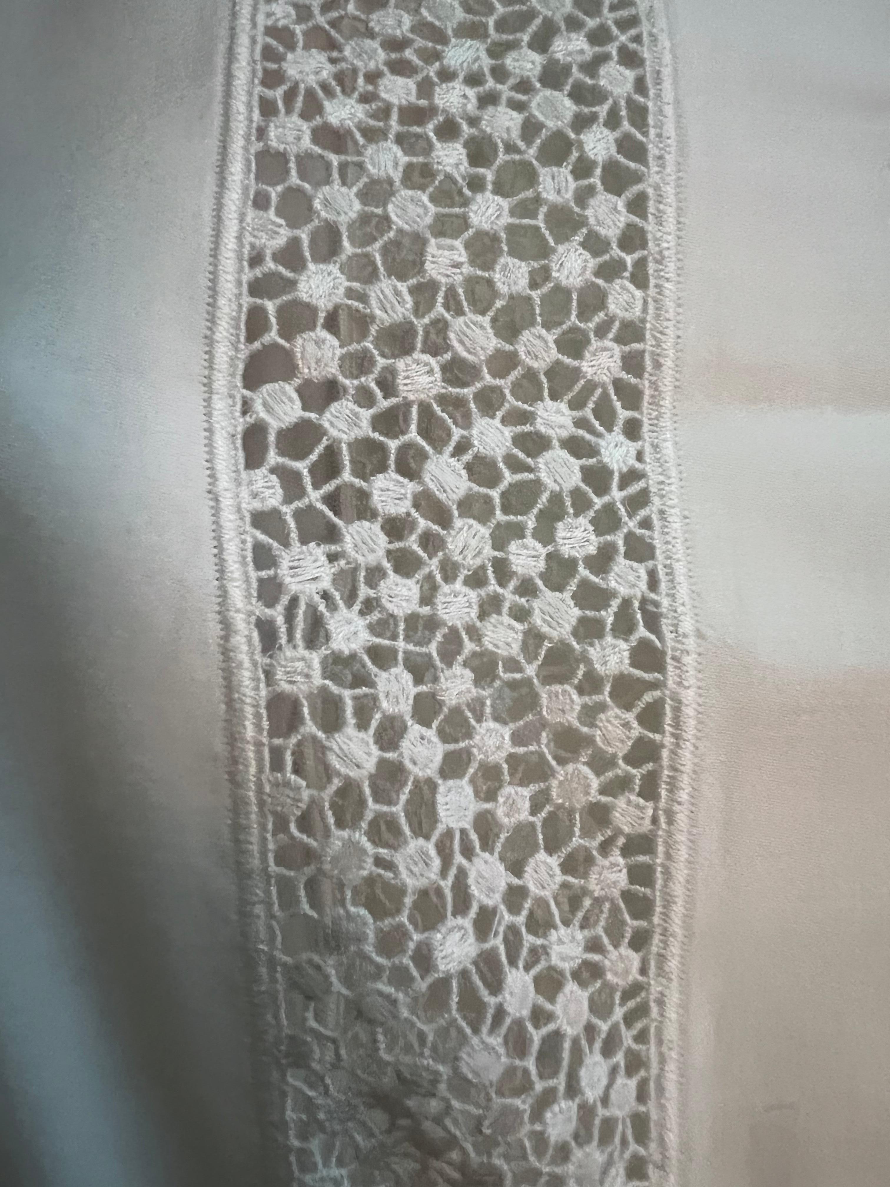 Frette Forever Lace Couture Weißer Teppichbezug mit Spitze, Italien (Baumwolle) im Angebot