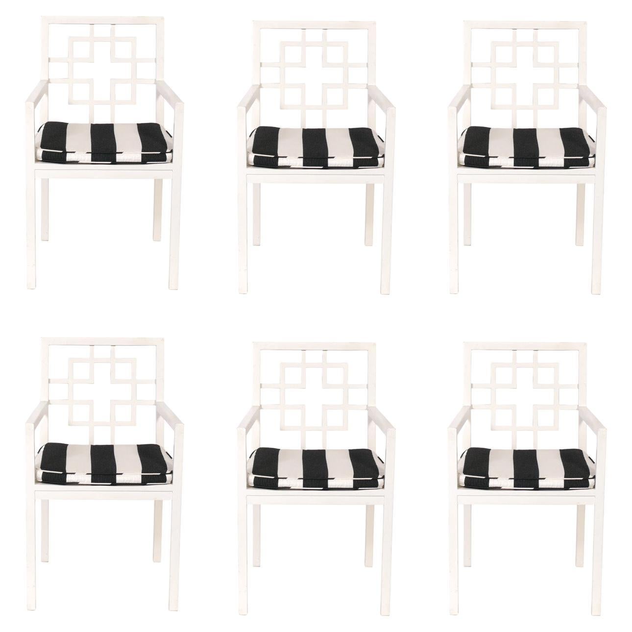 Esszimmer- oder Lounge-Stühle mit Laubsägearbeiten 