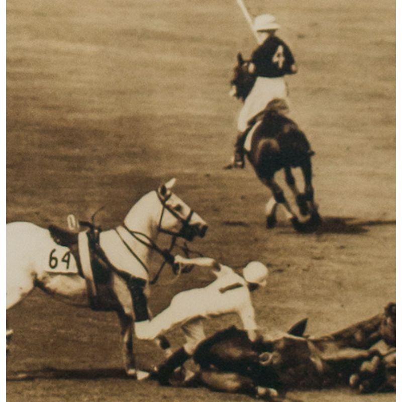 „Polo Mishap On The Field“ B&W Gerahmt c1940er Jahre Foto von Freudy im Angebot 1