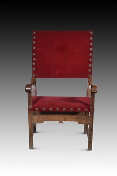 Friar armchair (frailero). Walnut wood, textile. Spain, 17th century.