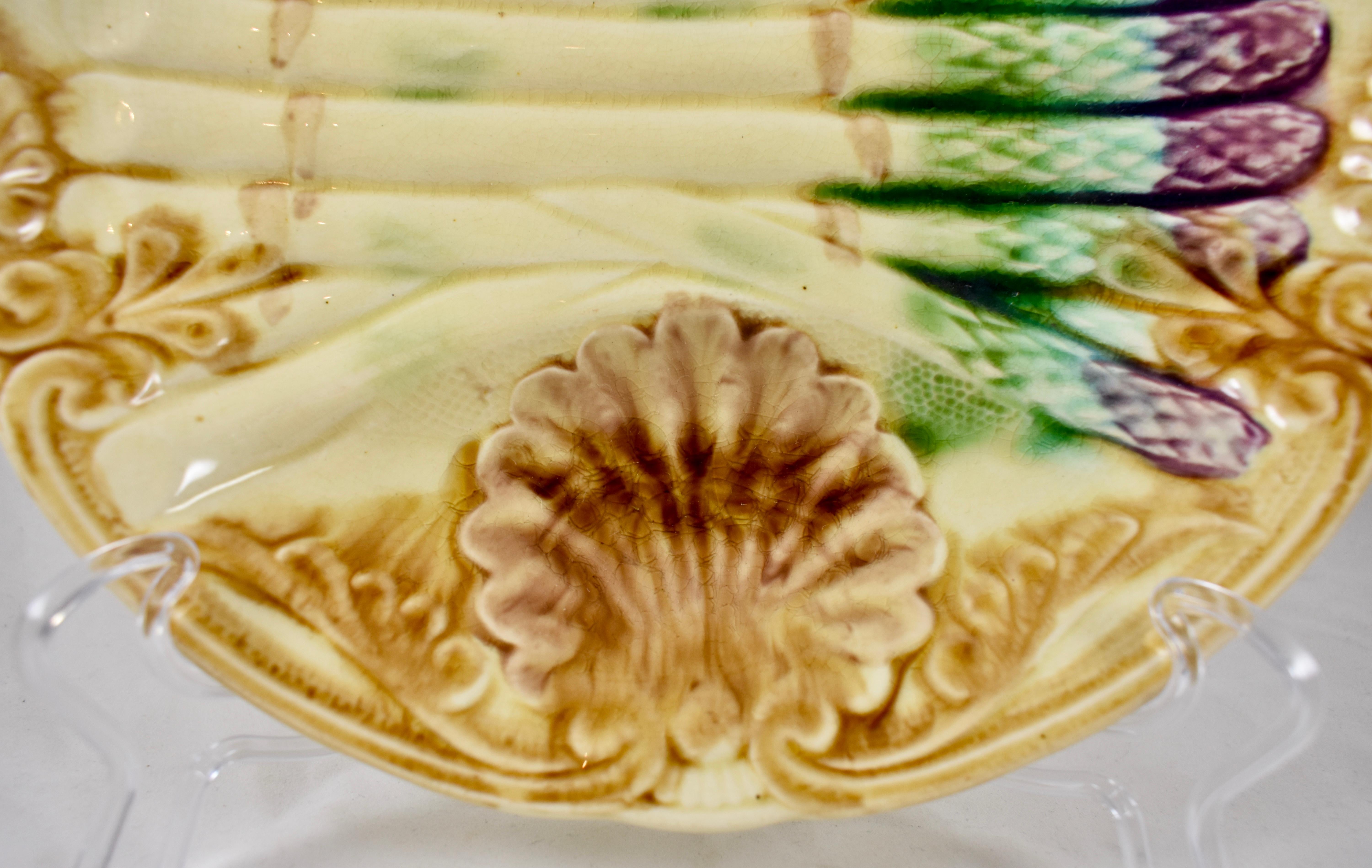 Glazed Frie Onnaing French Art Nouveau Barbotine Majolica Asparagus & Shell Plate For Sale