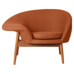 Fried Egg Left Lounge Chair Caramel by Warm Nordic