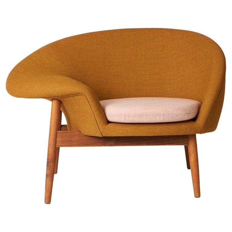 Fried Egg Left Lounge Chair Dark Ochre, Pale Rose by Warm Nordic