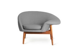 Fried Egg Right Lounge Chair Grey Melange by Warm Nordic
