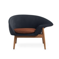 Fried Egg Right Lounge Chair Nabuk Oceano, Terra by Warm Nordic