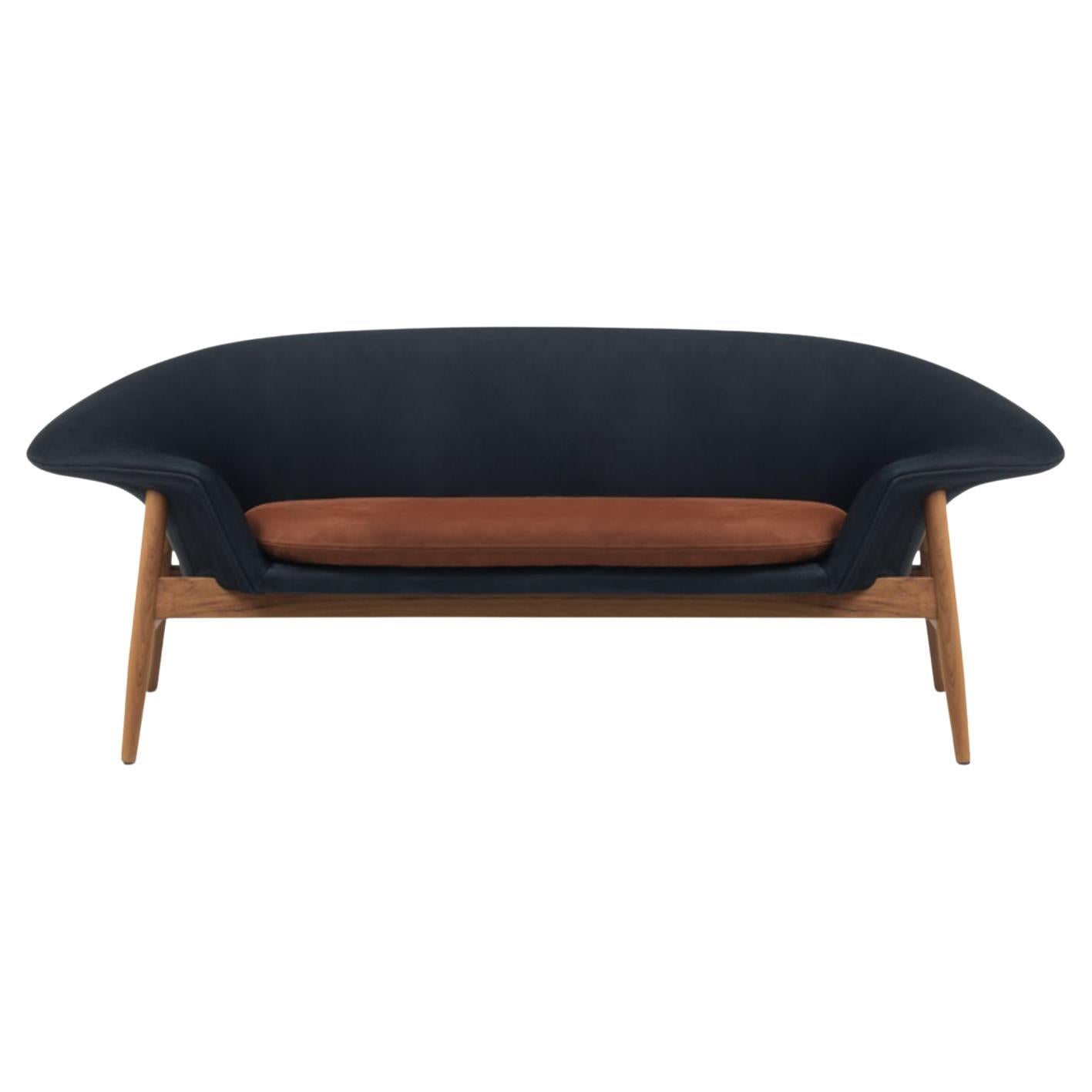 Sofa „Nabuk Oceano“ aus Fries, Terra von Warm Nordic im Angebot