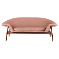 Fried Egg Sofa Pale Rose by Warm Nordic