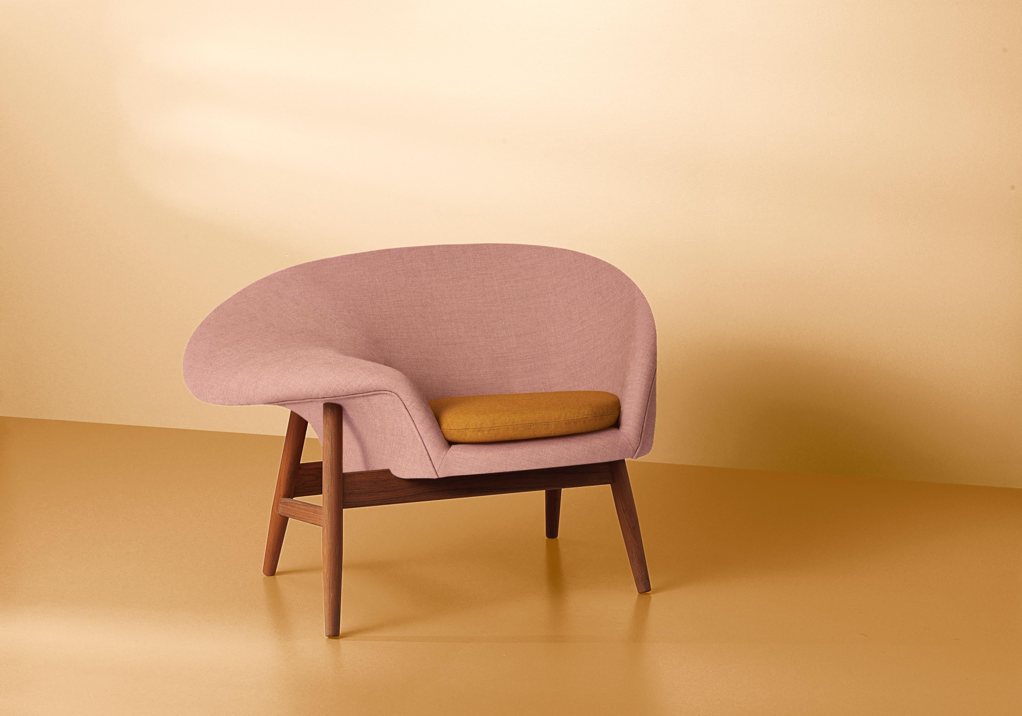 Spiegelei Zweifarbiger Stuhl:: von Hans Olsen aus Warm Nordic im Angebot 3