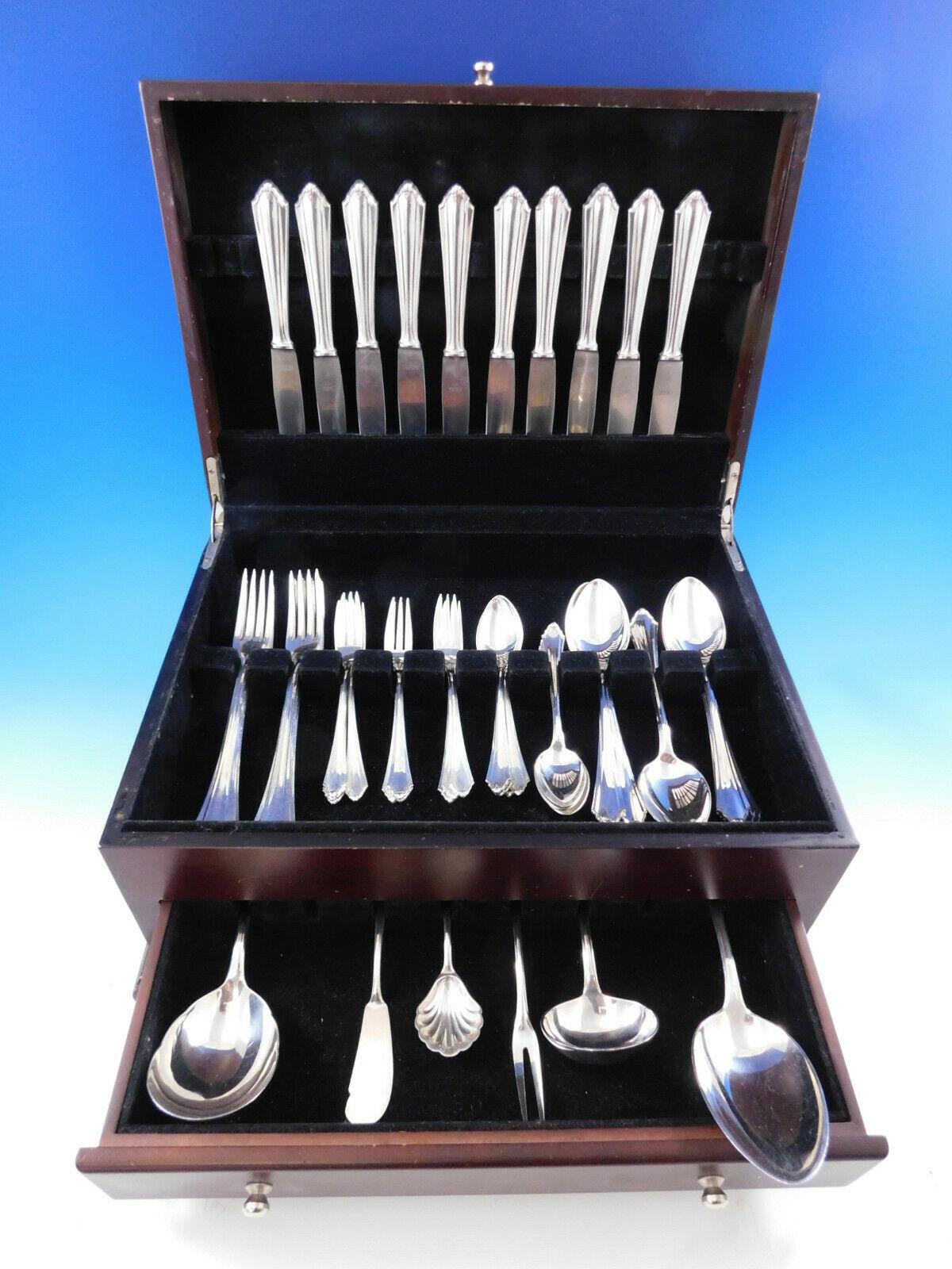 Friederike de Bremer (BSF) Juego de cubiertos alemanes de plata 800 con diseño clásico y atemporal - 56 piezas. Este juego incluye:

10 cuchillos, 8 1/2
10 tenedores de cena, 7 3/4
10 tenedores de ensalada, 3 púas, 5 3/4