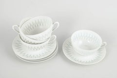 Friedl Holzer-Kjellberg, Arabia. 4 porcelain tea cups & saucers. Rice pattern