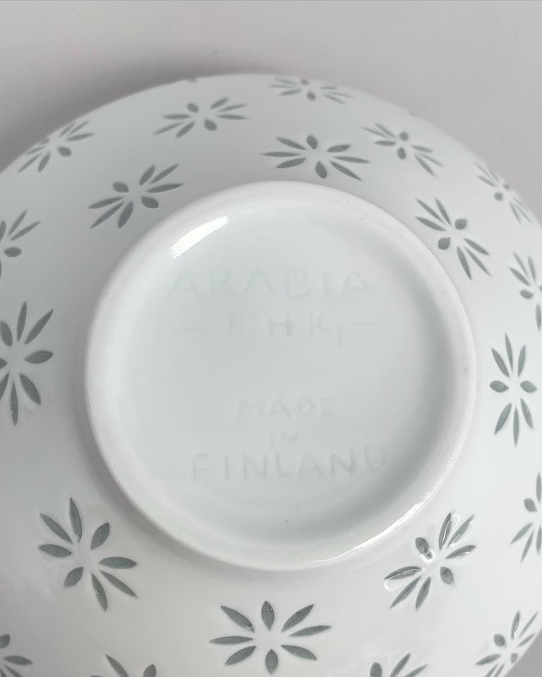 Friedl Holzer-Kjellberg Rice Grain Porcelain Bowl Arabia Finland 1950s For Sale 3