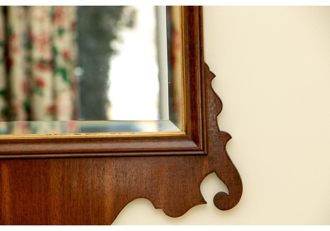 Friedman Bros. Williamsburg Mahogany Chippendale Beveled Mirror en venta 4