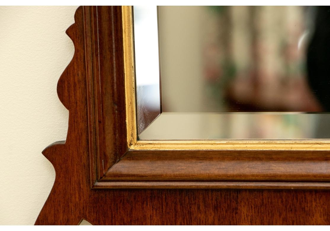 Friedman Bros. Williamsburg Mahogany Chippendale Beveled Mirror Dorado en venta