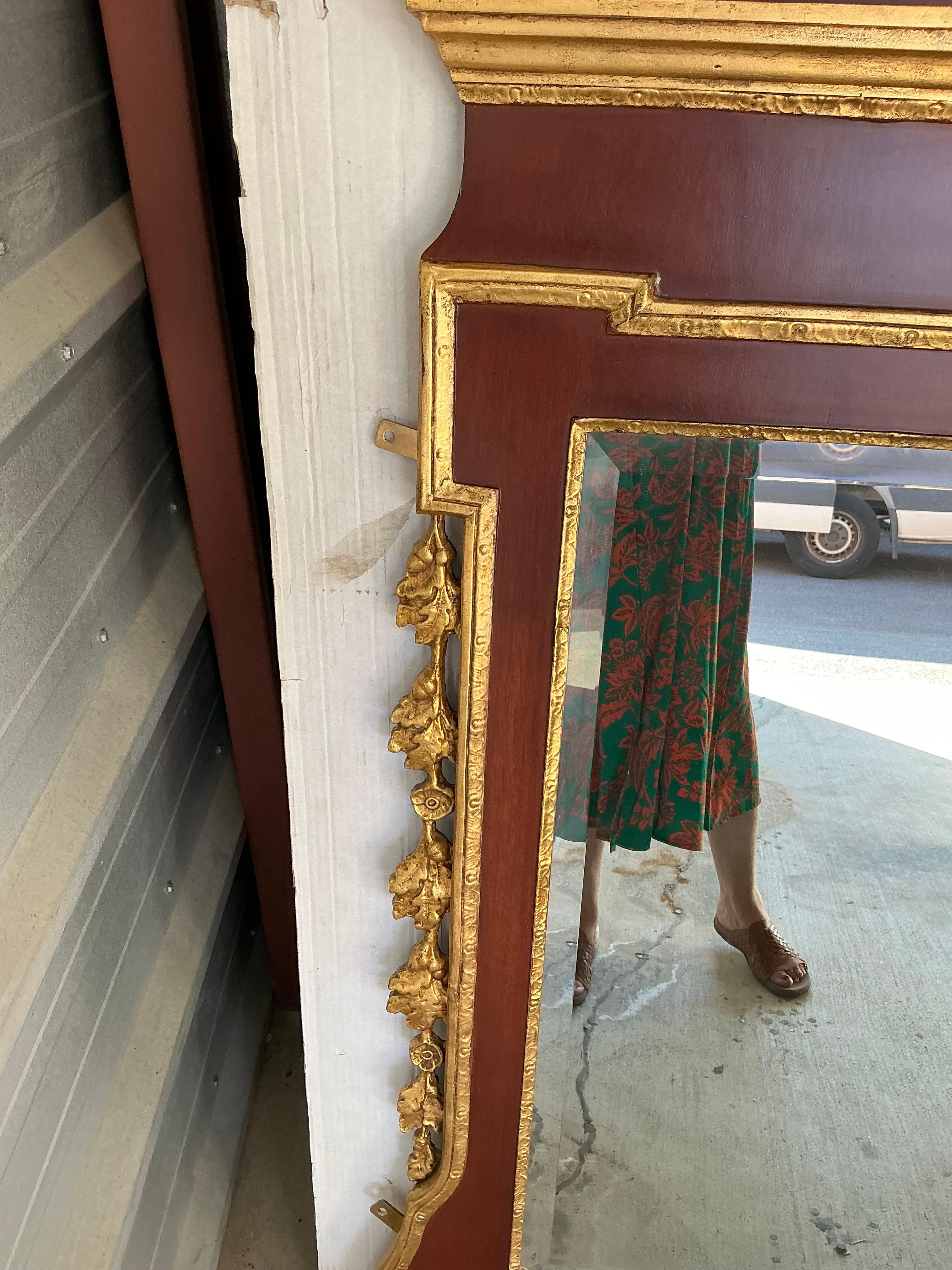 Friedman Bros. Miroirs italiens en bois doré de style fédéral Chippendale avec aigles - 2 en vente 6