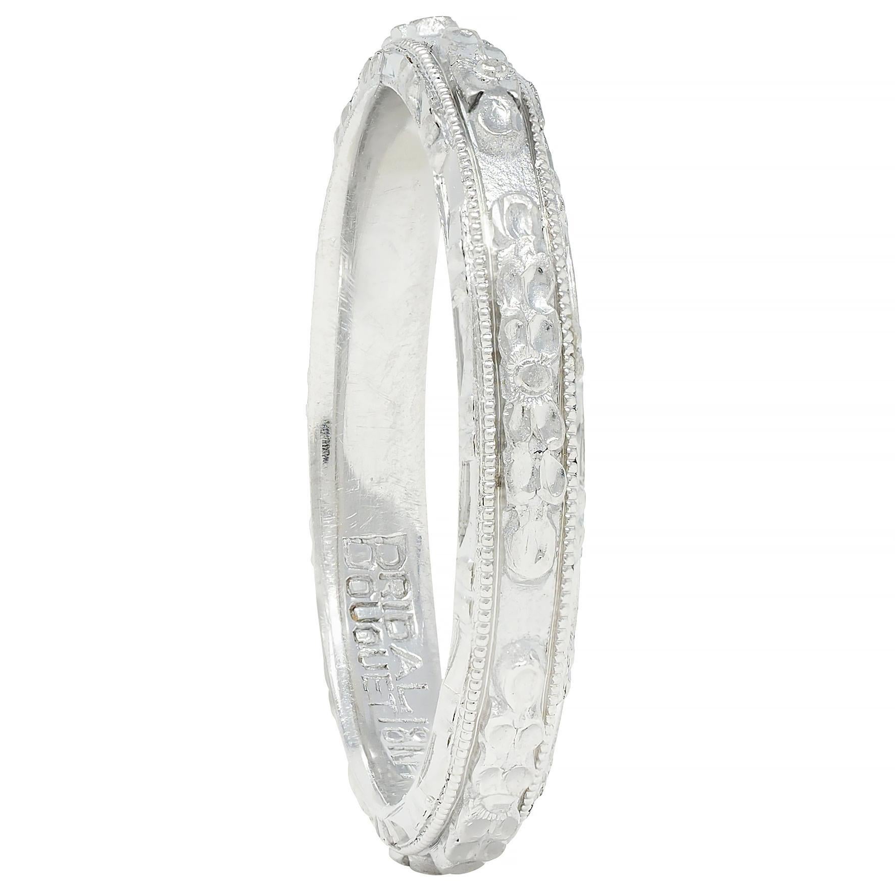 Friedman Ring Co. Art Deco 18K Gold Vintage Orange Blossom Wedding Band Ring In Excellent Condition In Philadelphia, PA