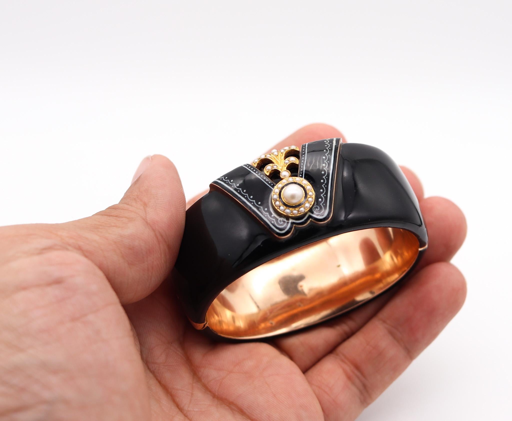 FRIEDRICH DRAXLER 1880 Bangle vittoriano smaltato nero in oro 14Kt con perle in vendita 2
