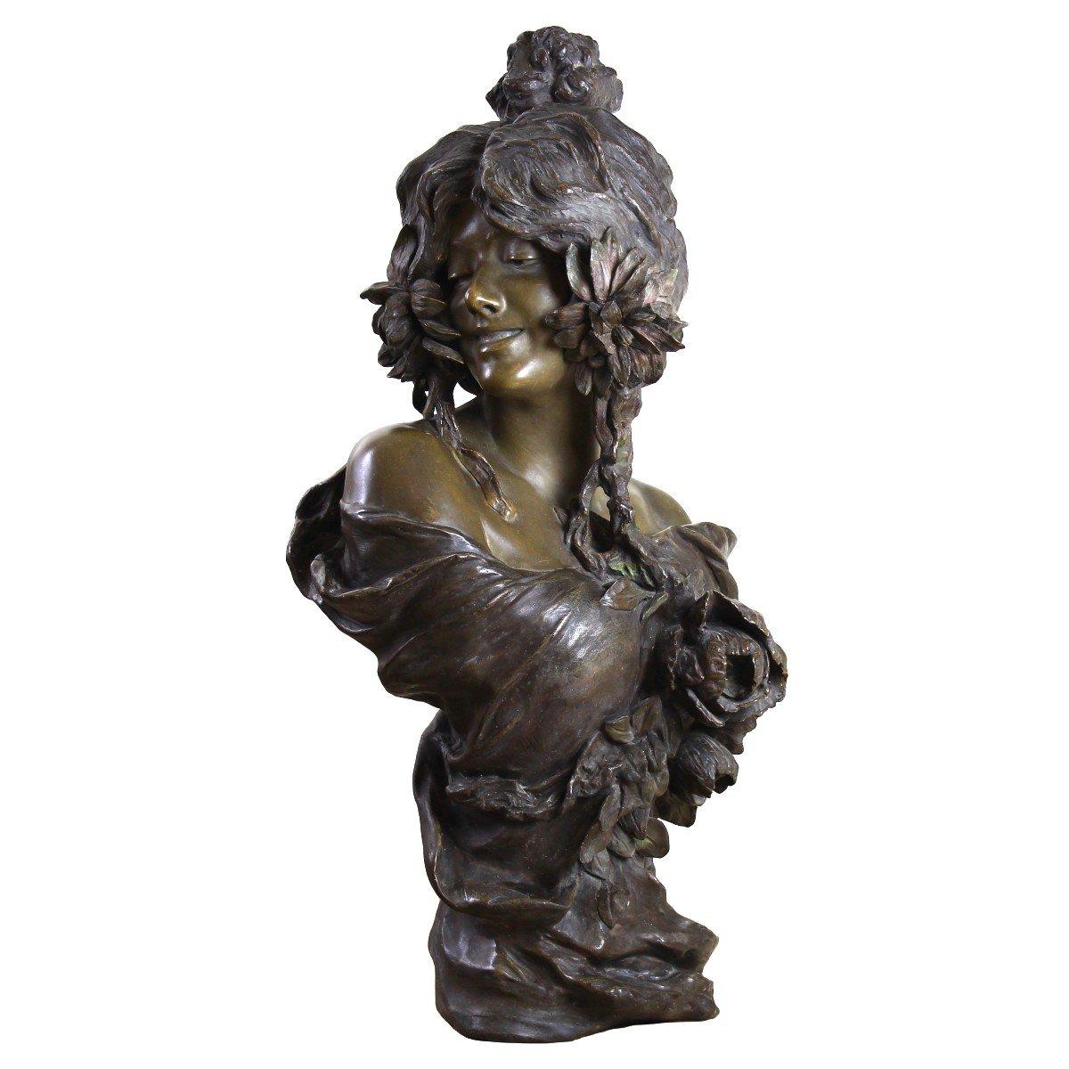 Friedrich Goldscheider (1845-1897) Figurative Sculpture - Large Art Nouveau Terracotta Bust Sculpture Goldscheider 19th