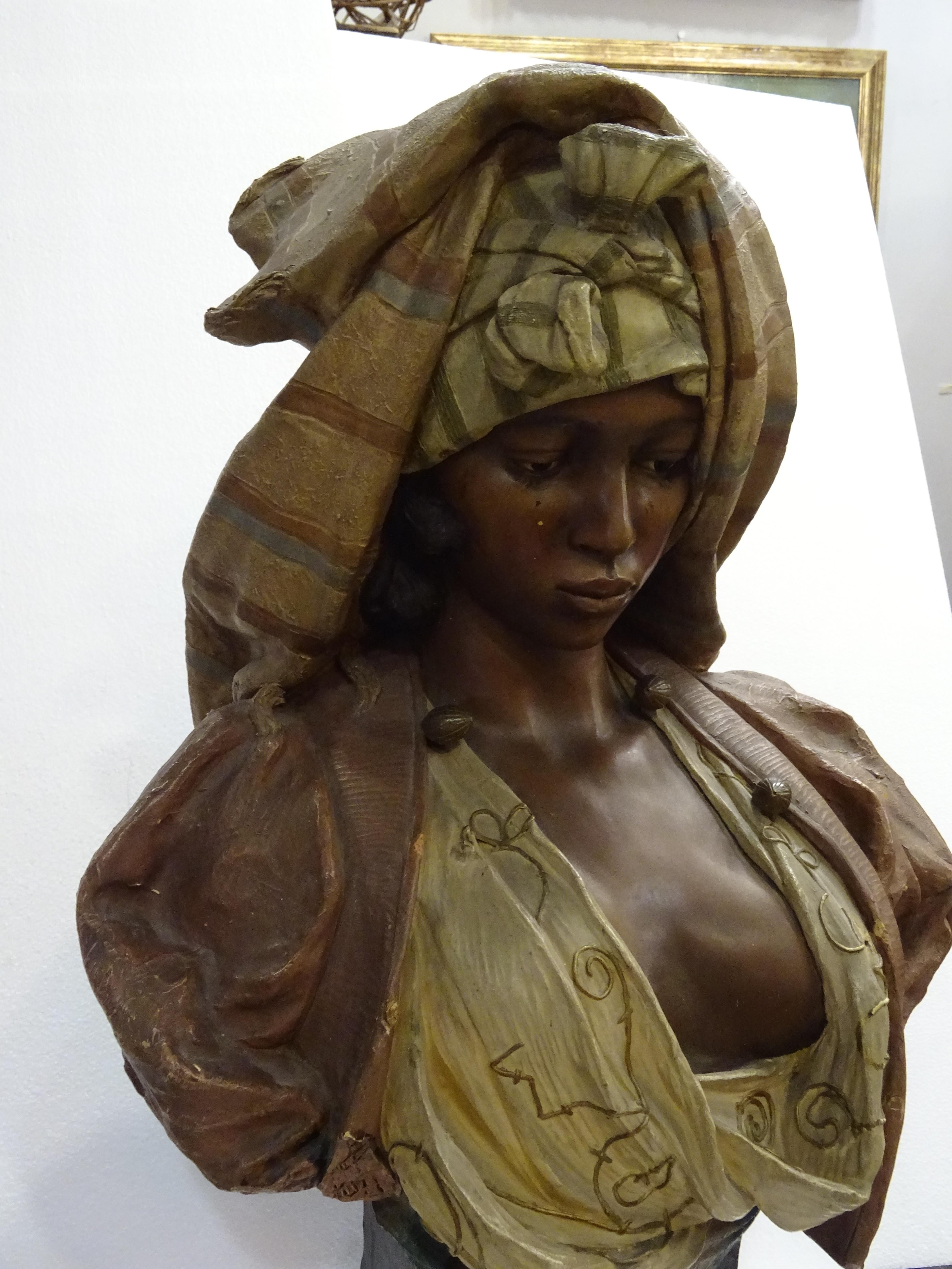 Amazing polychrome terracotta of a oriental female, signed by Friedrich Goldscheider (1845-1897)
Sculptor and factory created in 1885 in Vienna Austria, specialized in ceramics, bronze, terracotta and majolique , working on Art Nouveau and Art