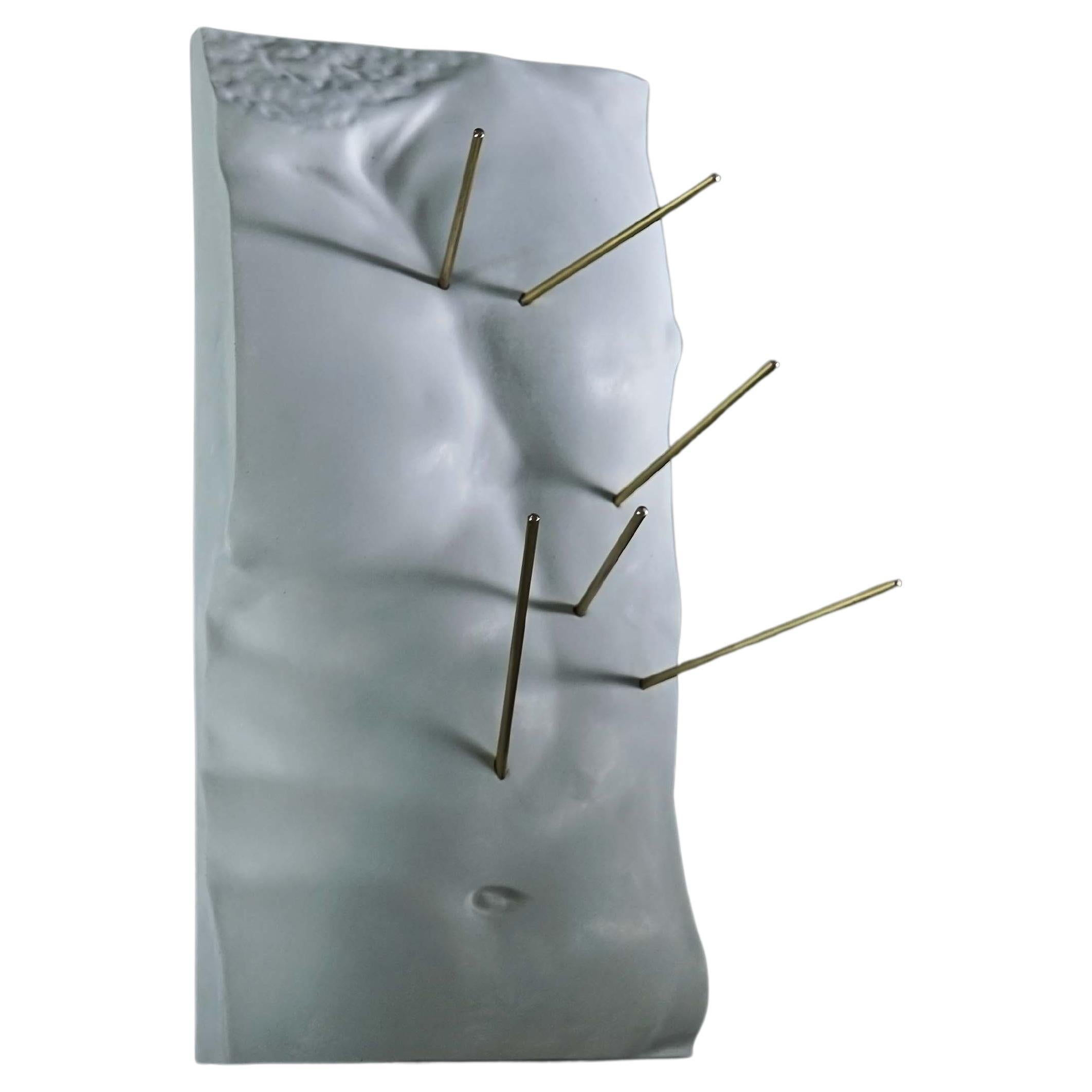 Friso, percha de tela, torso de Gaddi, escultura de arte contemporáneo de Eduard Locota