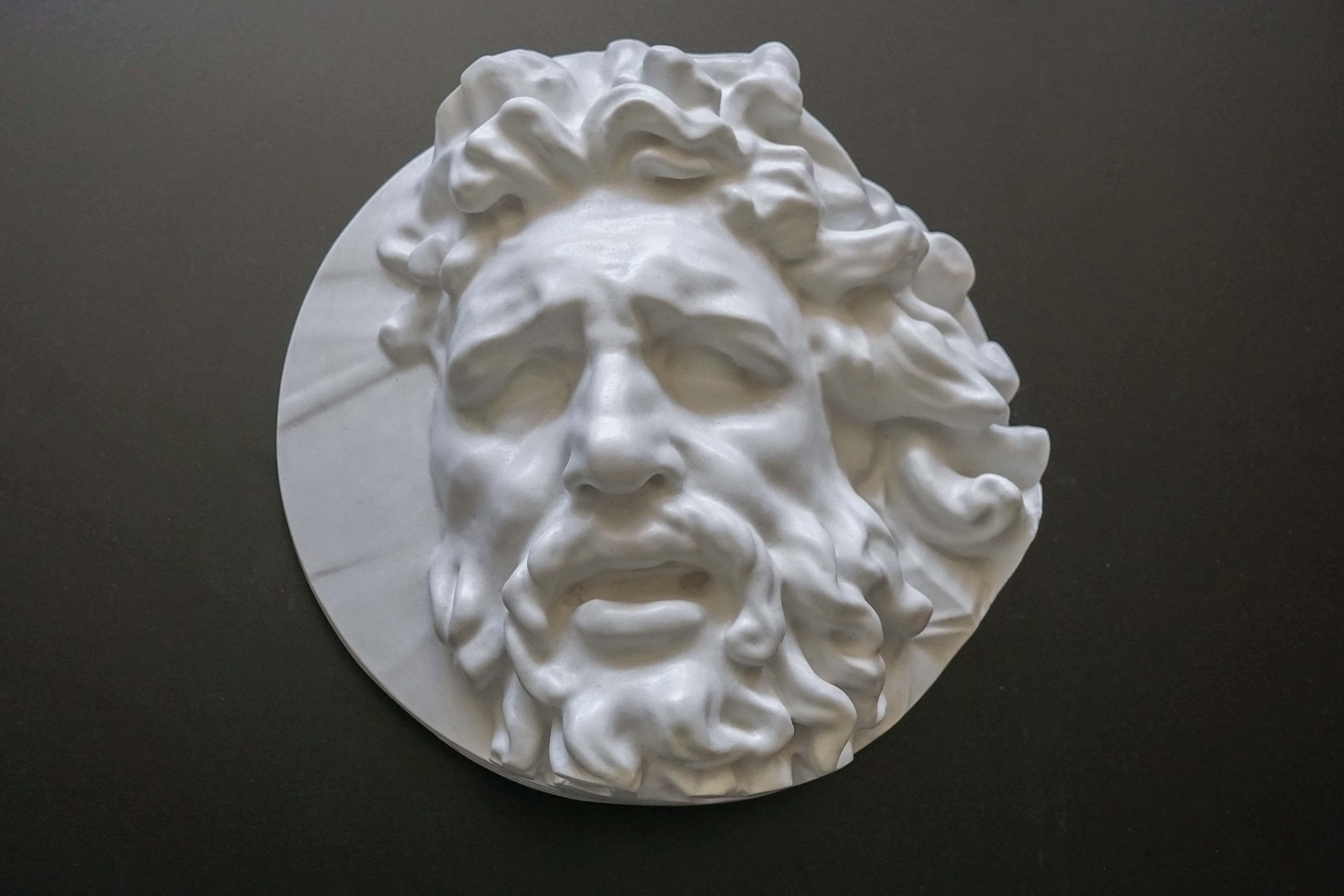 Friso, Laocoonte, Escultura decorativa de arte contemporáneo de Eduard Locota Balcánico en venta