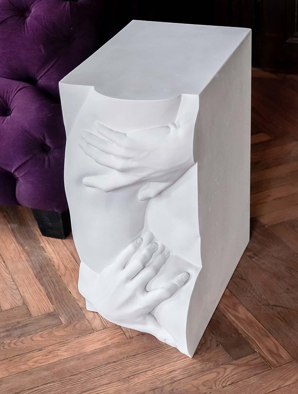 À partir de scans 3D extrêmement détaillés des plus importantes sculptures classiques de tous les temps, Eduard Locota a découpé et extrait numériquement la partie essentielle de l'œuvre d'art, puis l'a physiquement imprimée en 3D pour en faire une