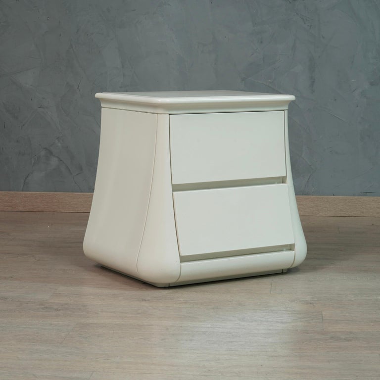Frigerio Desio White Night Stand, 1970 For Sale at 1stDibs