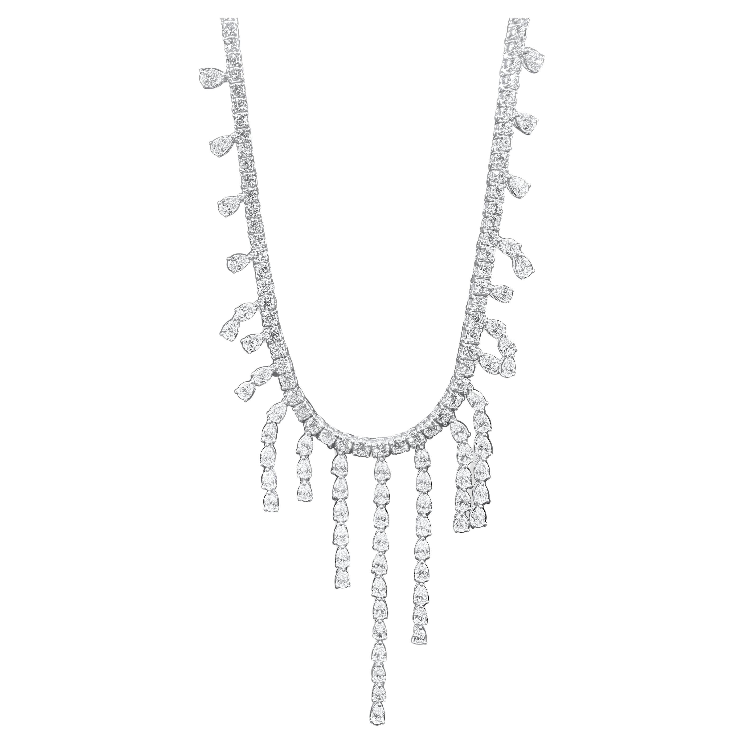 Collana con diamanti a frangia in oro bianco 18 carati, 22,40 carati in vendita 1
