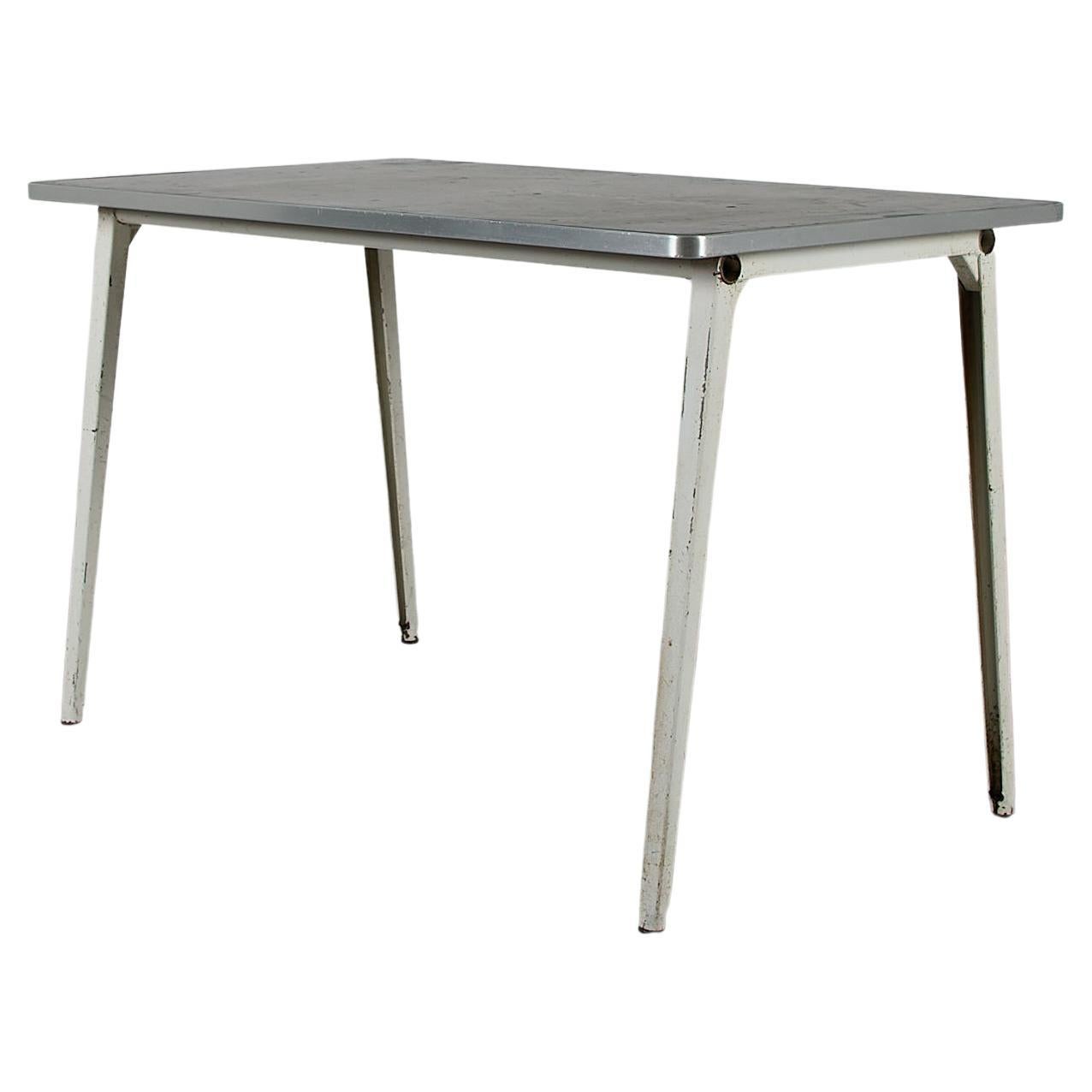 Friso Kramer 1960 Tables de réforme pour Ahrend de Cirkel, acier et linoléum