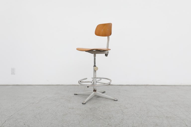 スツール Friso Kramer\" for Ahrend stool 1960 Friso Kramer Industrial Architect Stools Ahrend de Cirkel 1960