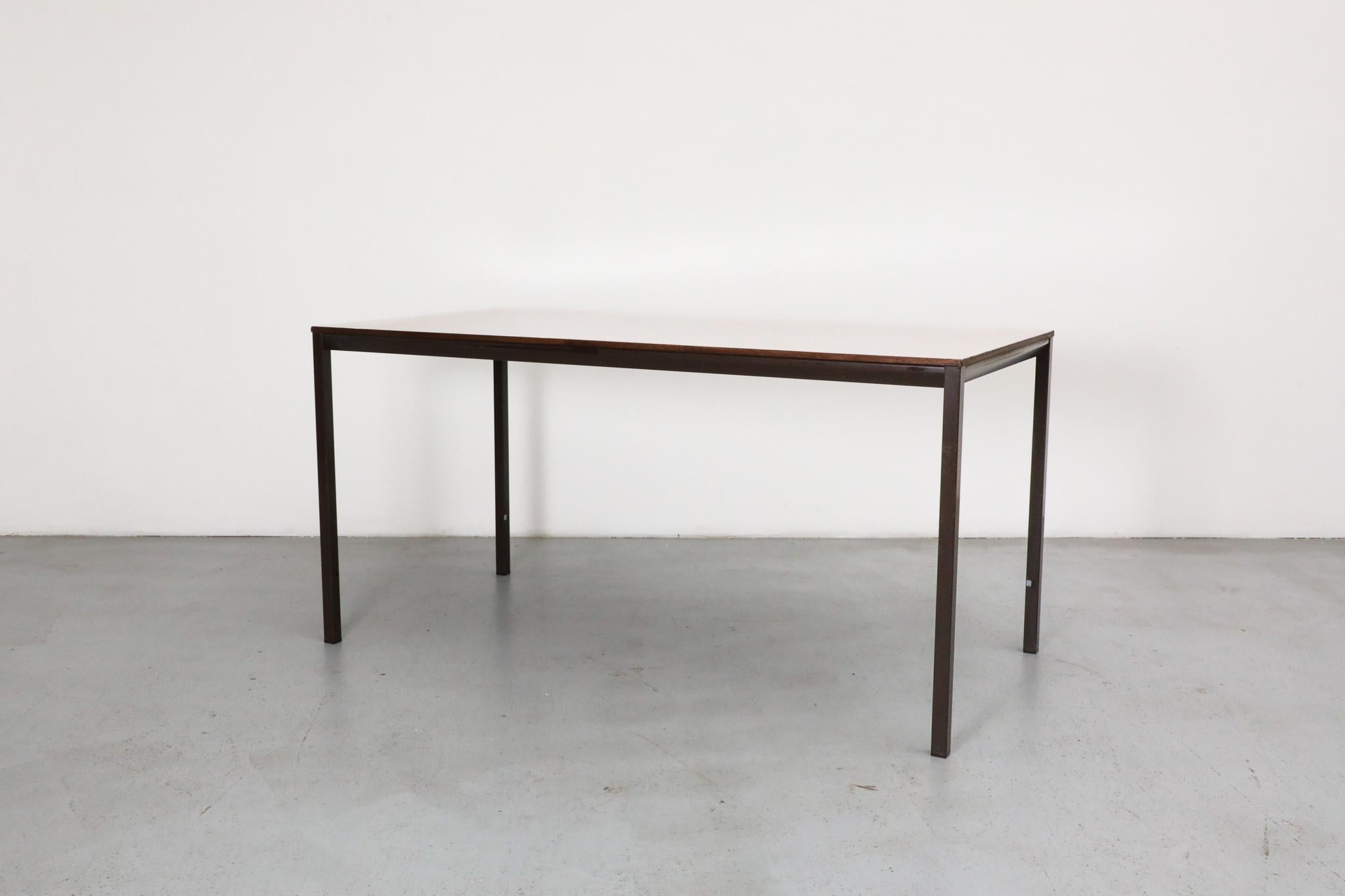 Mid-Century moderno Tavolo 'Facet' di Friso Kramer per Ahrend de Cirkel, anni '70 in vendita