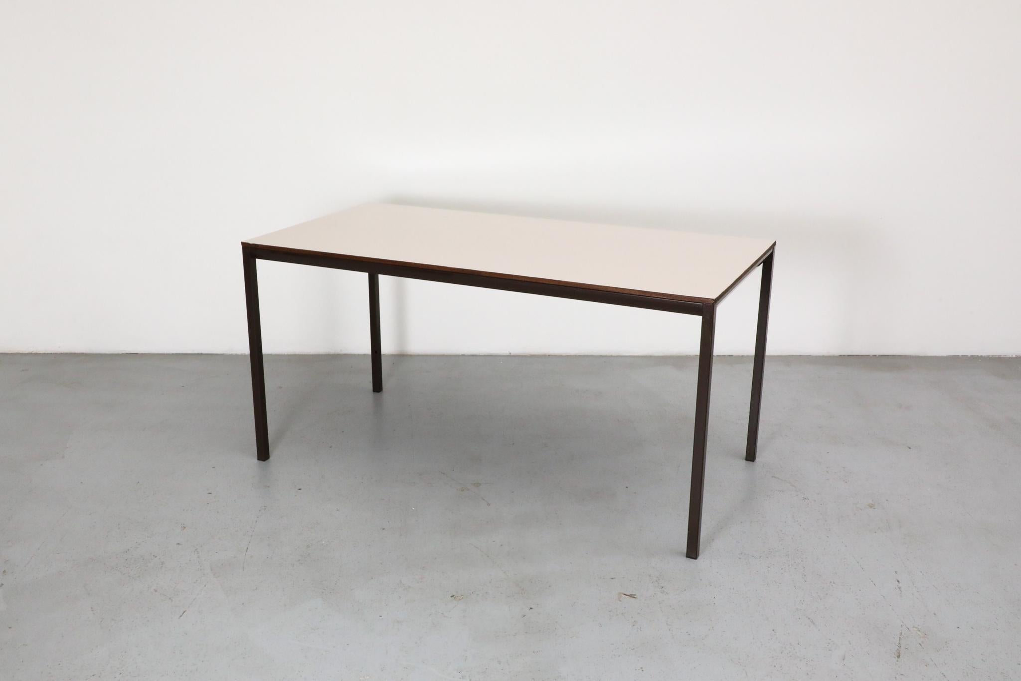 Metallo Tavolo 'Facet' di Friso Kramer per Ahrend de Cirkel, anni '70 in vendita