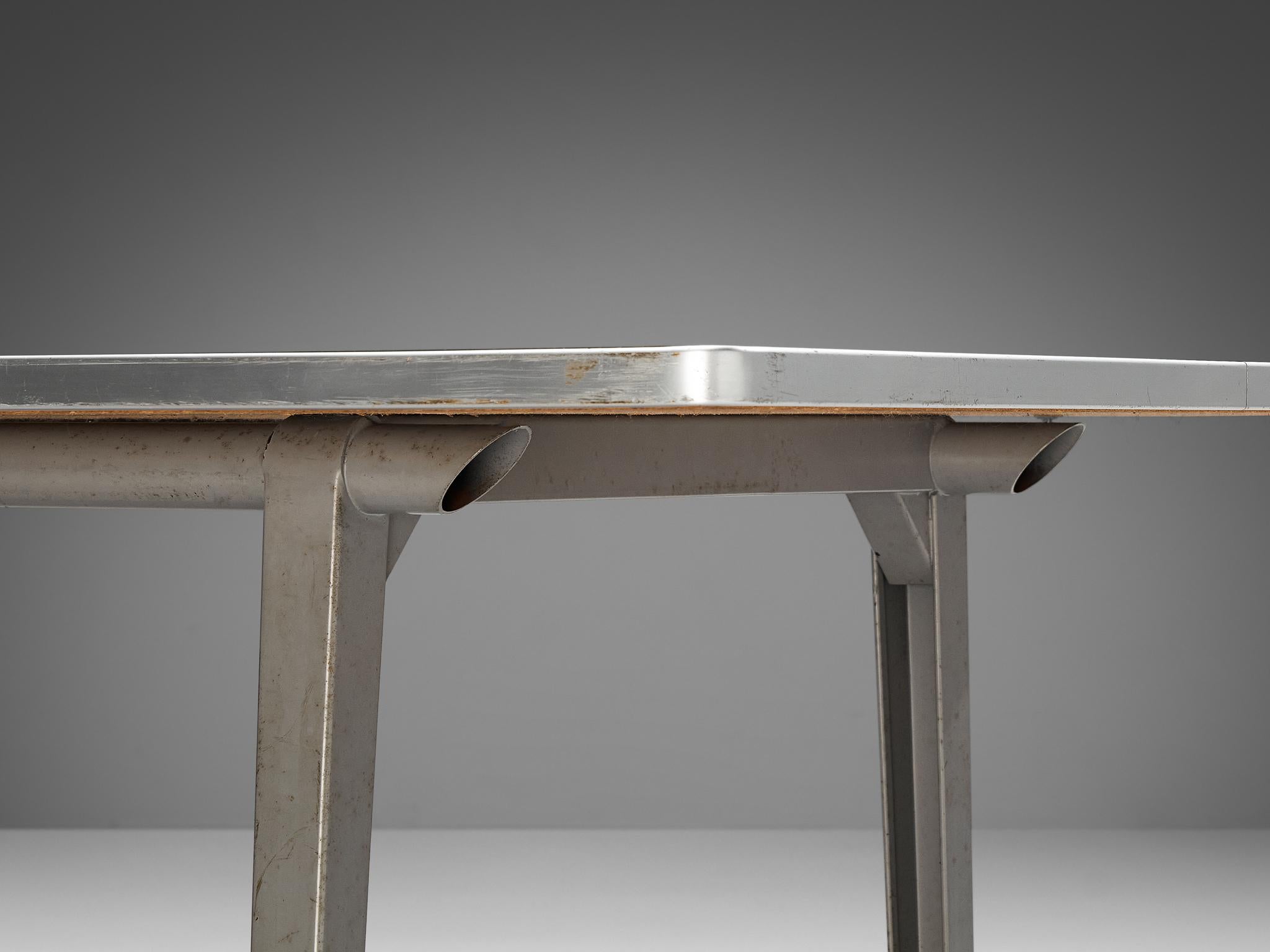 Friso Kramer for Ahrend De Cirkel Dining Table or Desk in Grey  In Good Condition For Sale In Waalwijk, NL