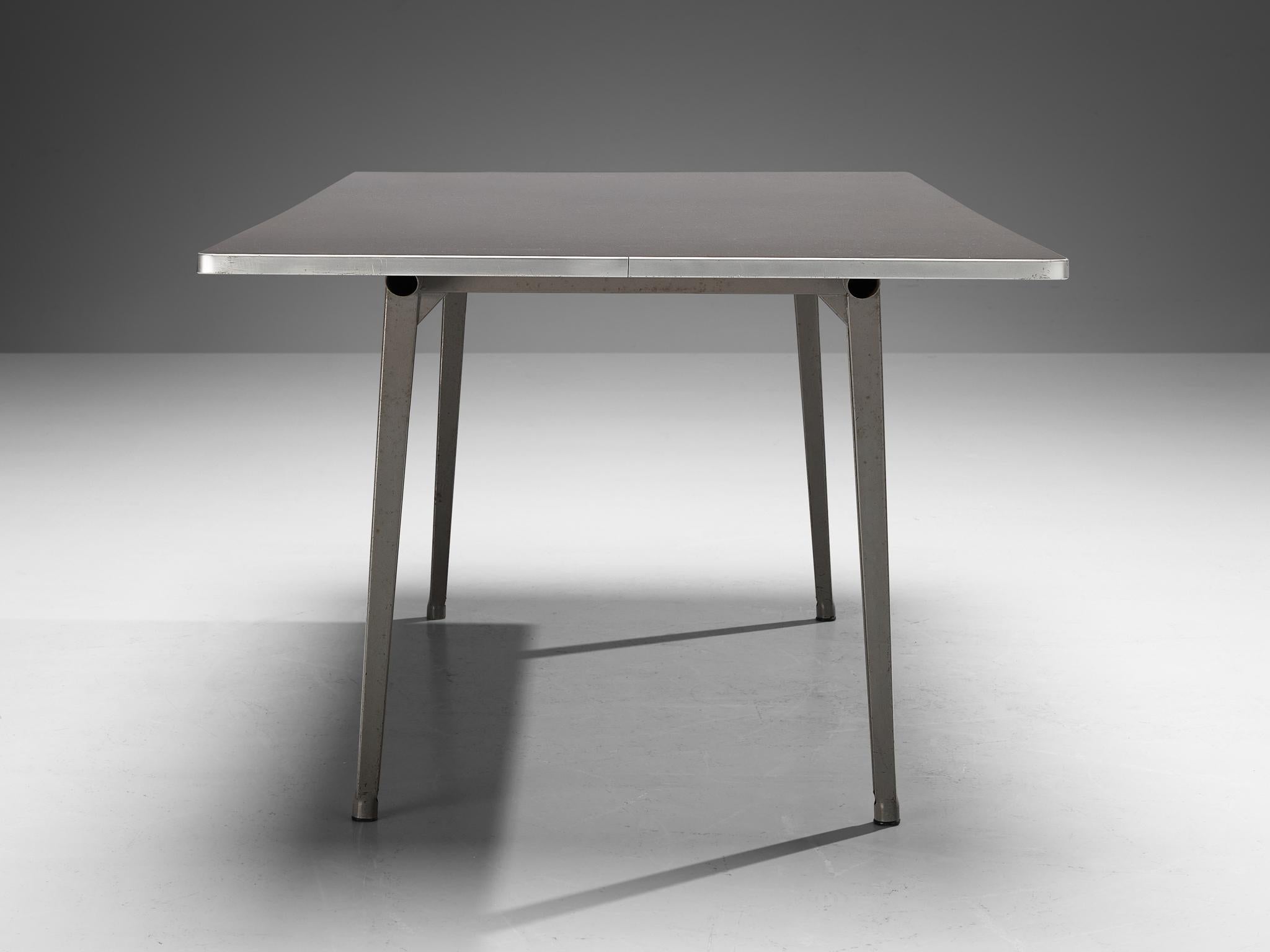 Friso Kramer for Ahrend De Cirkel Dining Table or Desk in Grey  For Sale 2