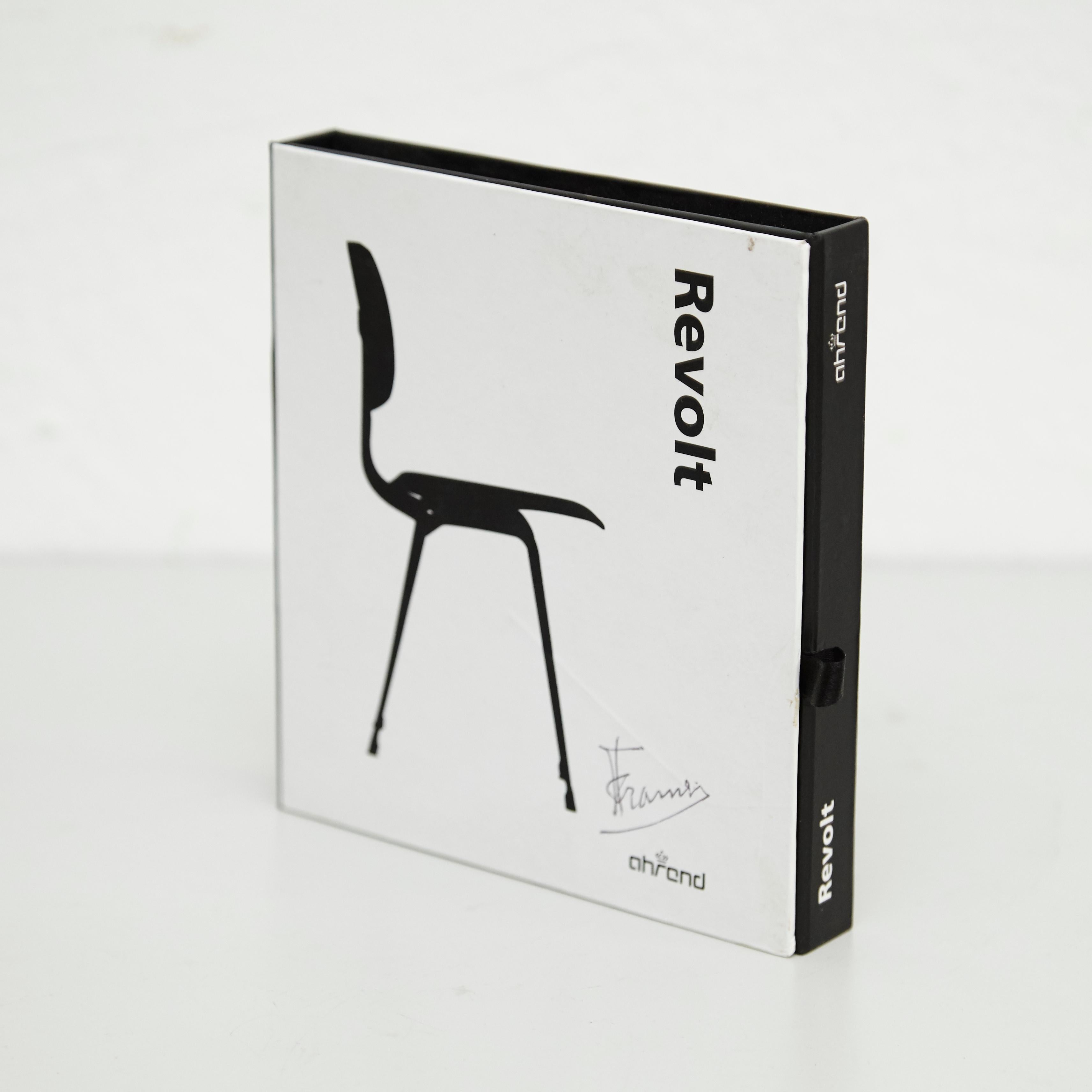Friso Kramer Escultura de juguete en miniatura de silla firmada a mano Ahrend de Cyrkel Moderno de mediados de siglo en venta