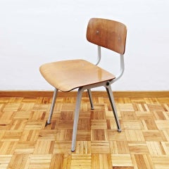 Chaise « Result » de Friso Kramer, de style rationaliste industriel, en métal et bois lamellé-collé, 1953