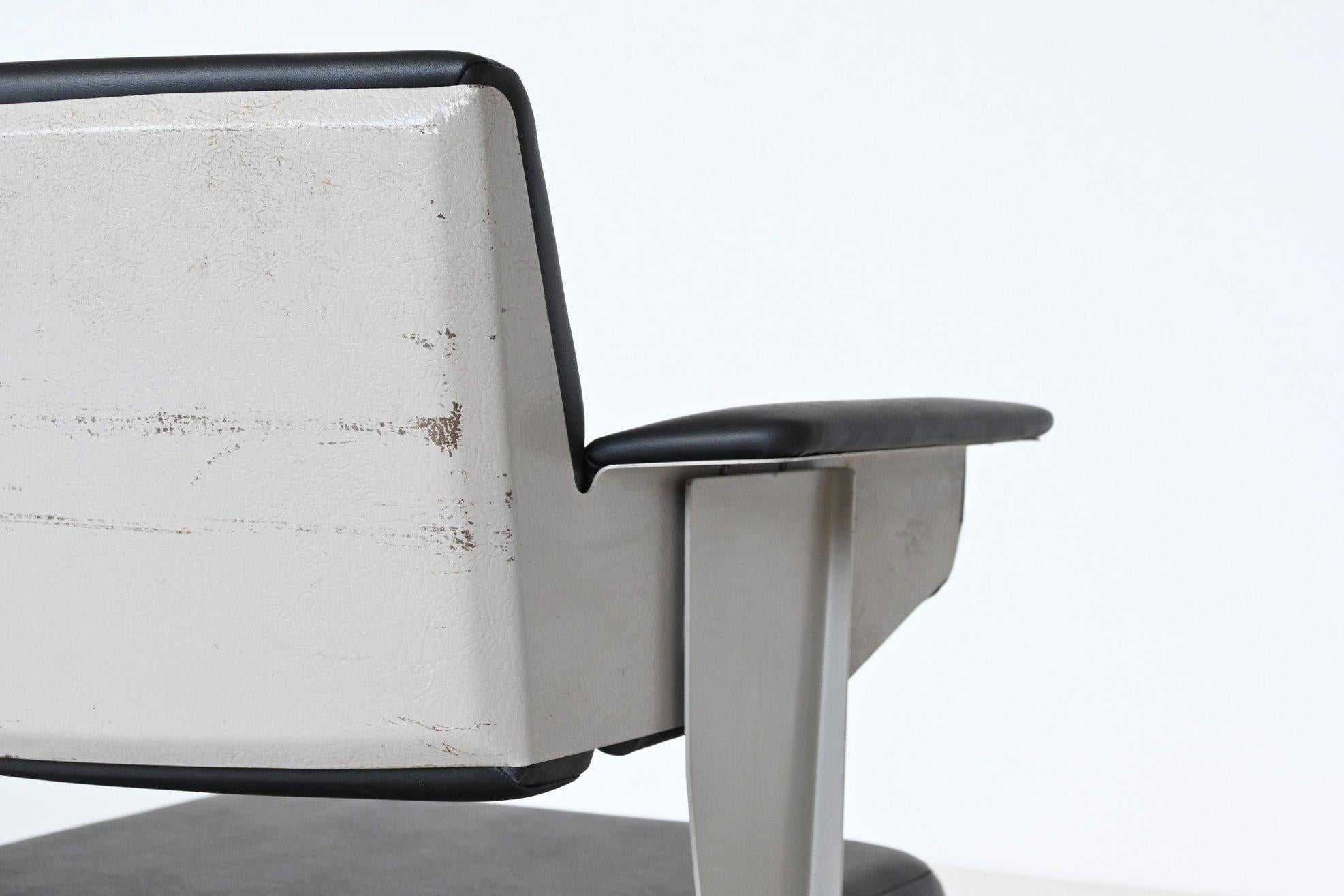 Friso Kramer Model Resort Desk Chair Ahrend de Cirkel the Netherlands, 1960 7