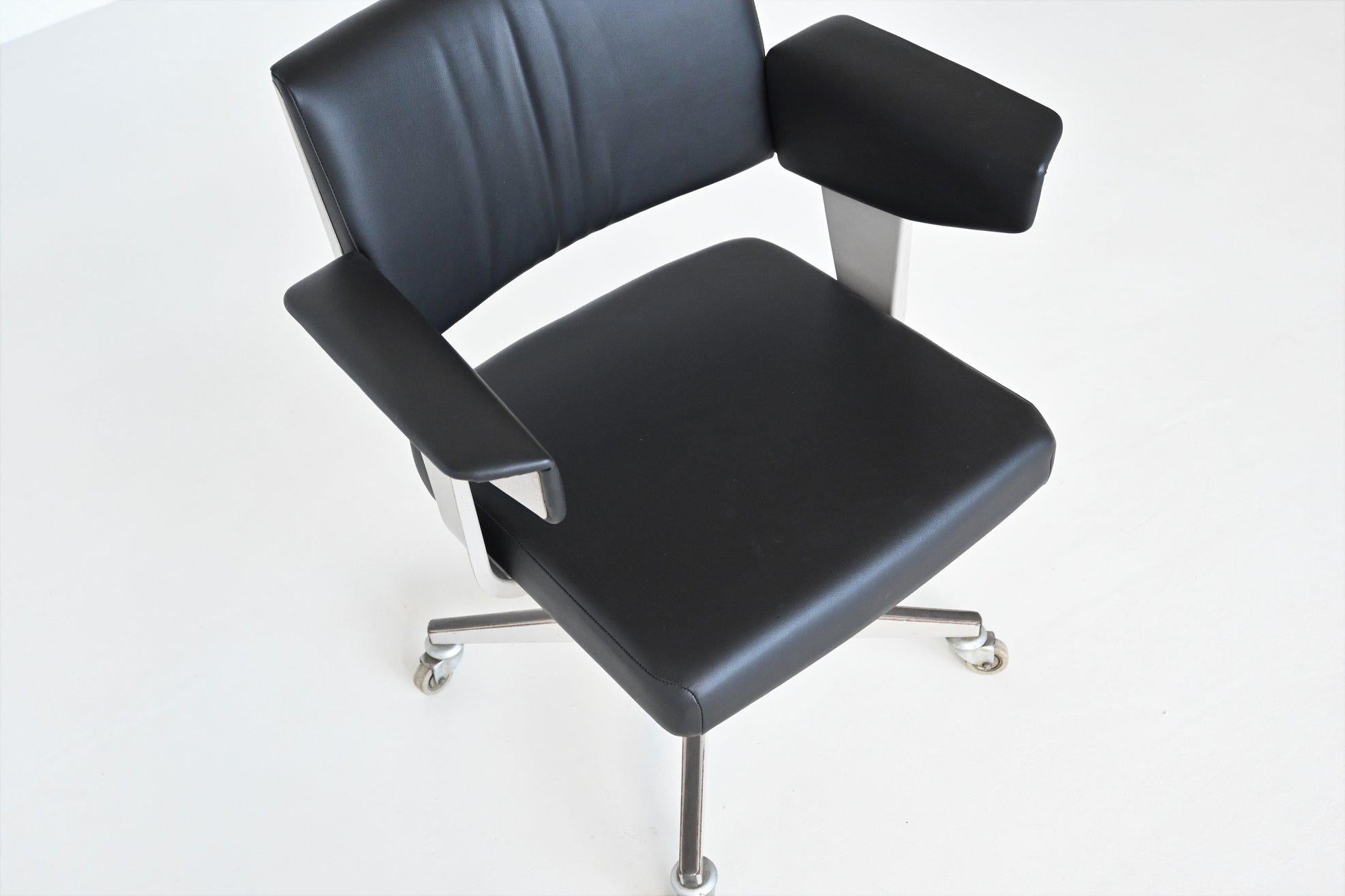 Friso Kramer Model Resort Desk Chair Ahrend de Cirkel the Netherlands, 1960 1