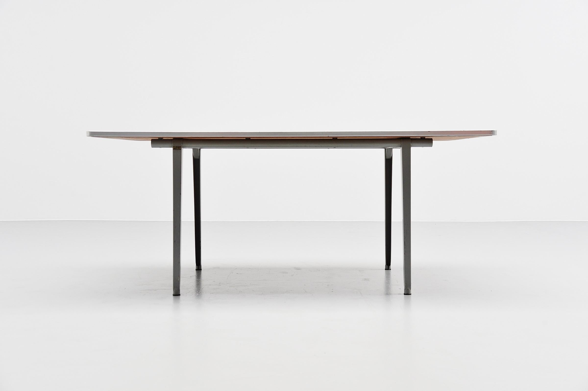 Mid-Century Modern Table de travail de la réformation Friso Kramer Ahrend de Cirkel 1955
