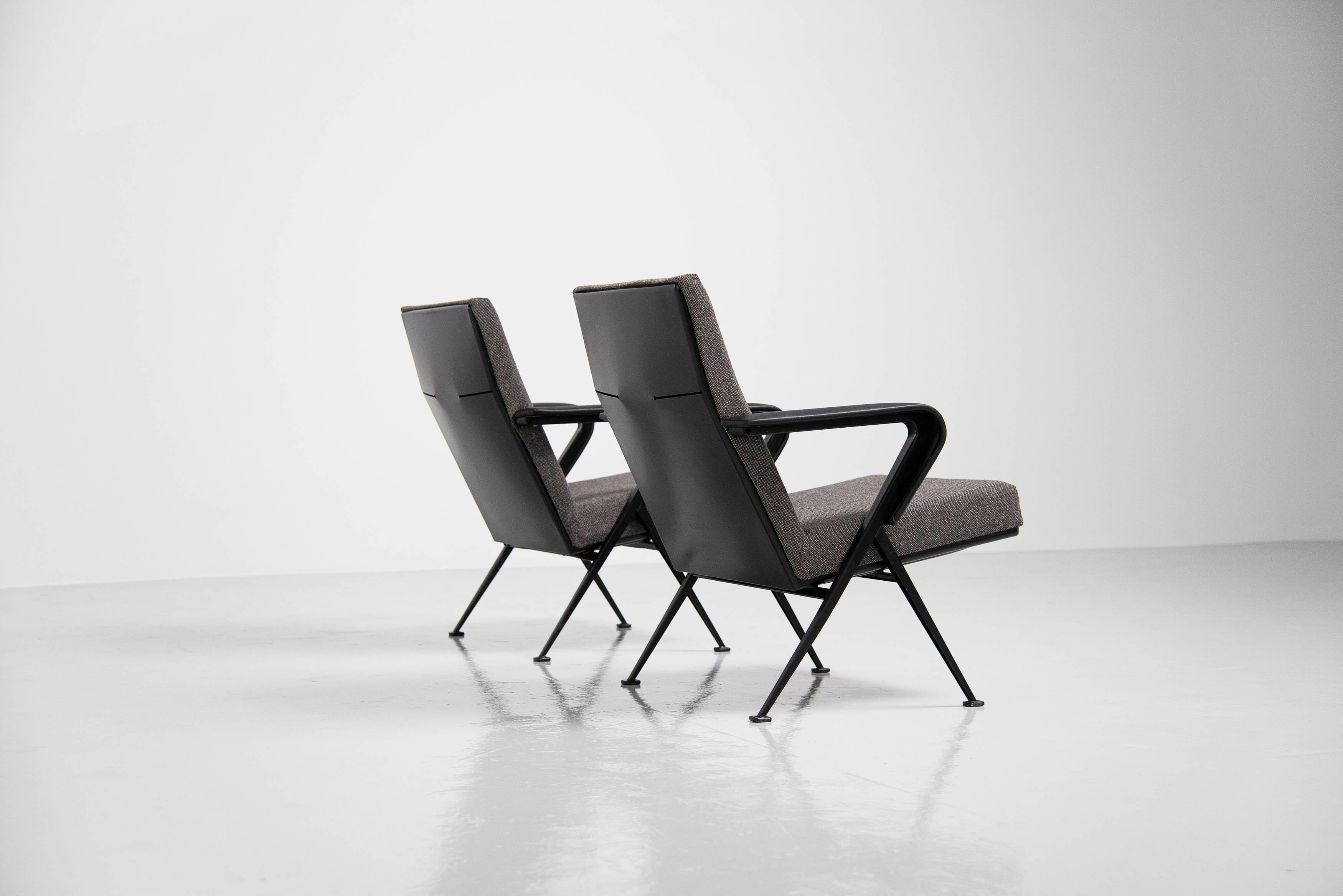 Friso Kramer Repose Chairs Pair Ahrend de Cirkel, 1959 In Good Condition In Roosendaal, Noord Brabant