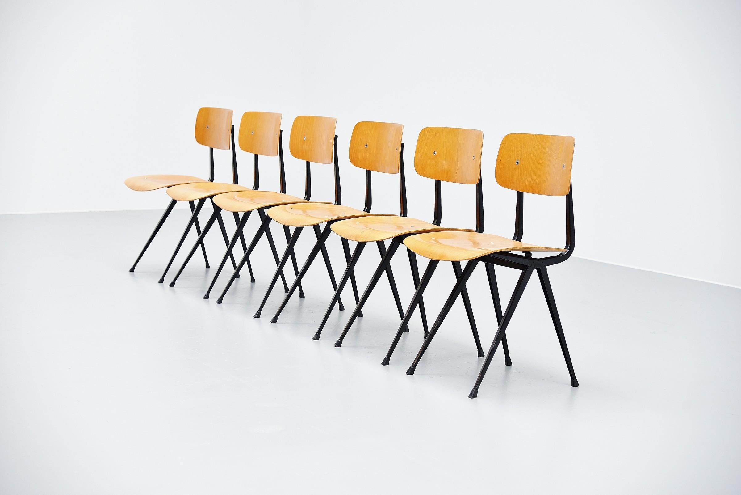 Friso Kramer Result-Stühle, Set aus Birke Ahrend 1965 (Moderne der Mitte des Jahrhunderts) im Angebot