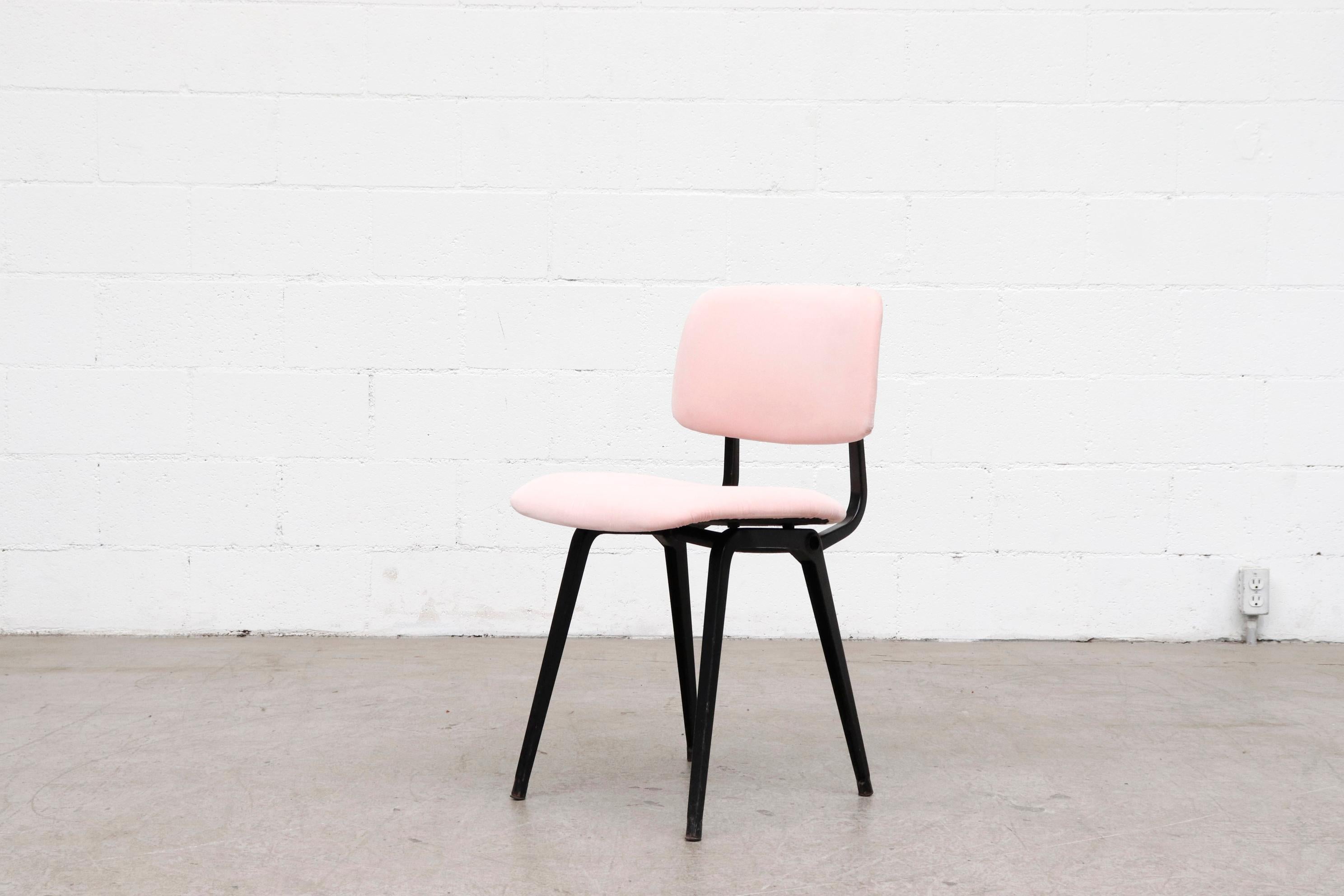 Mid-Century Modern Friso Kramer 'Revolt' Chair in Pink Velvet