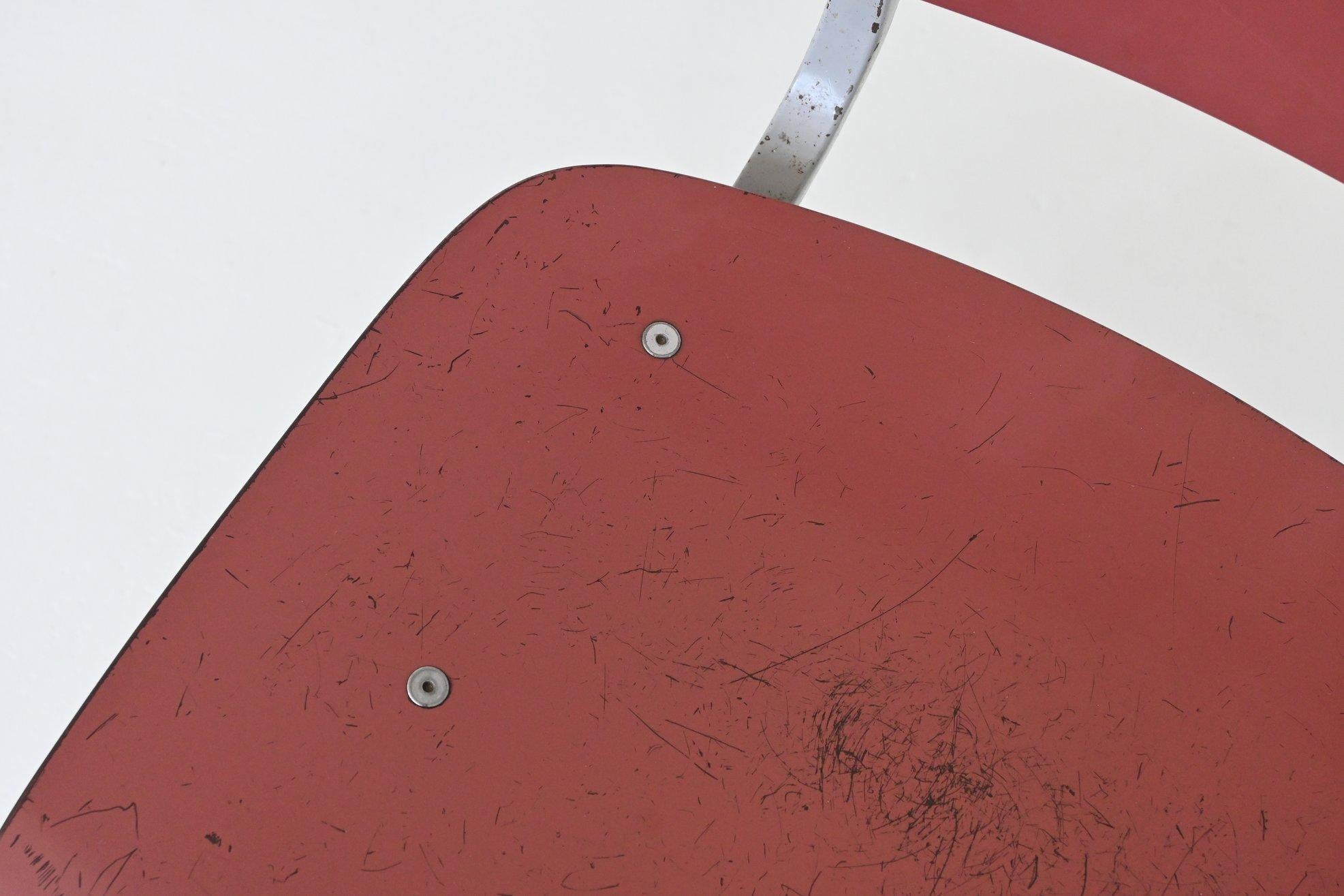 Metal Friso Kramer Revolt chair red grey Ahrend de Cirkel The Netherlands 1953