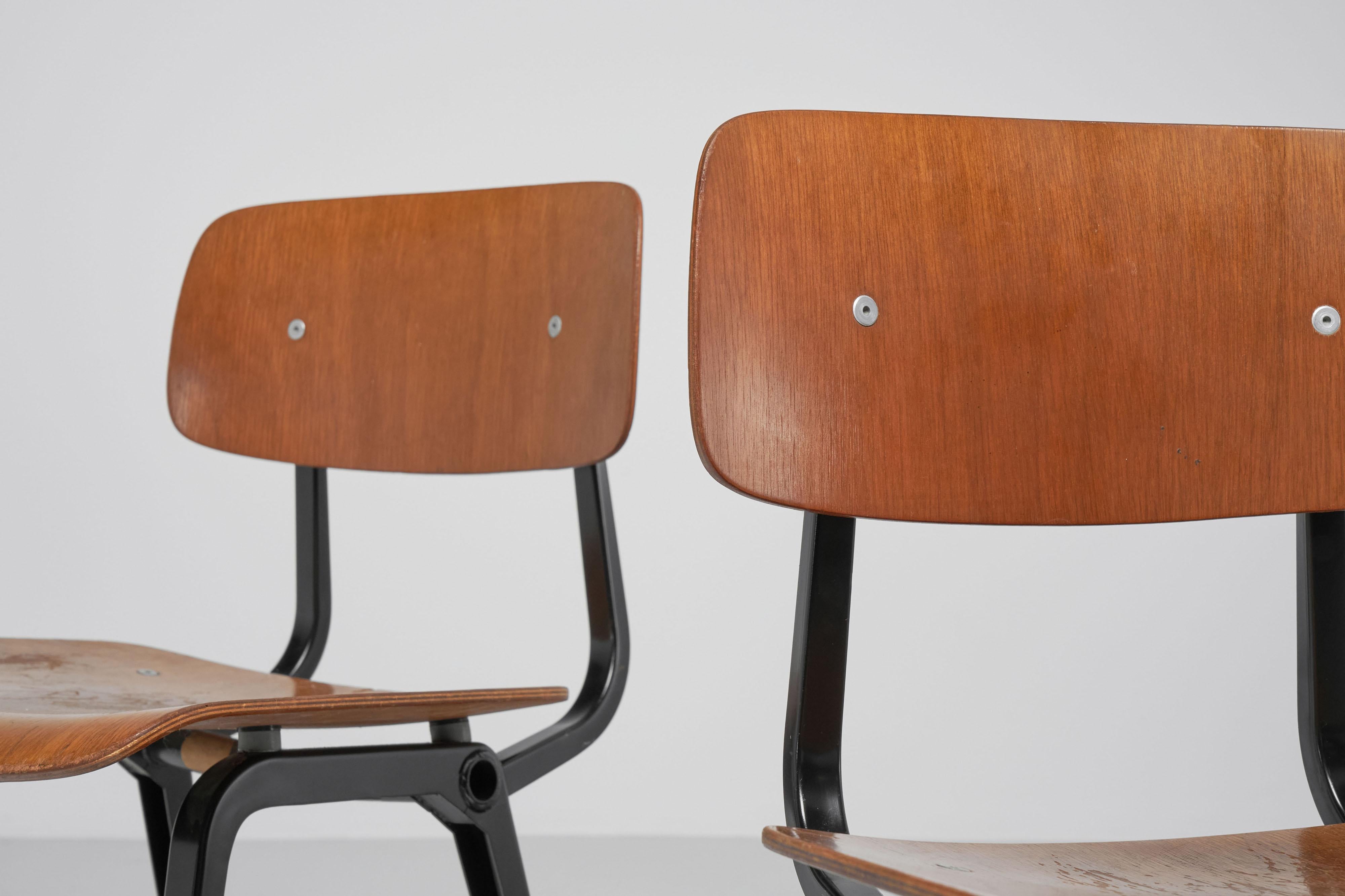 Friso Kramer Revolt chairs teak The Netherlands 1960 For Sale 1