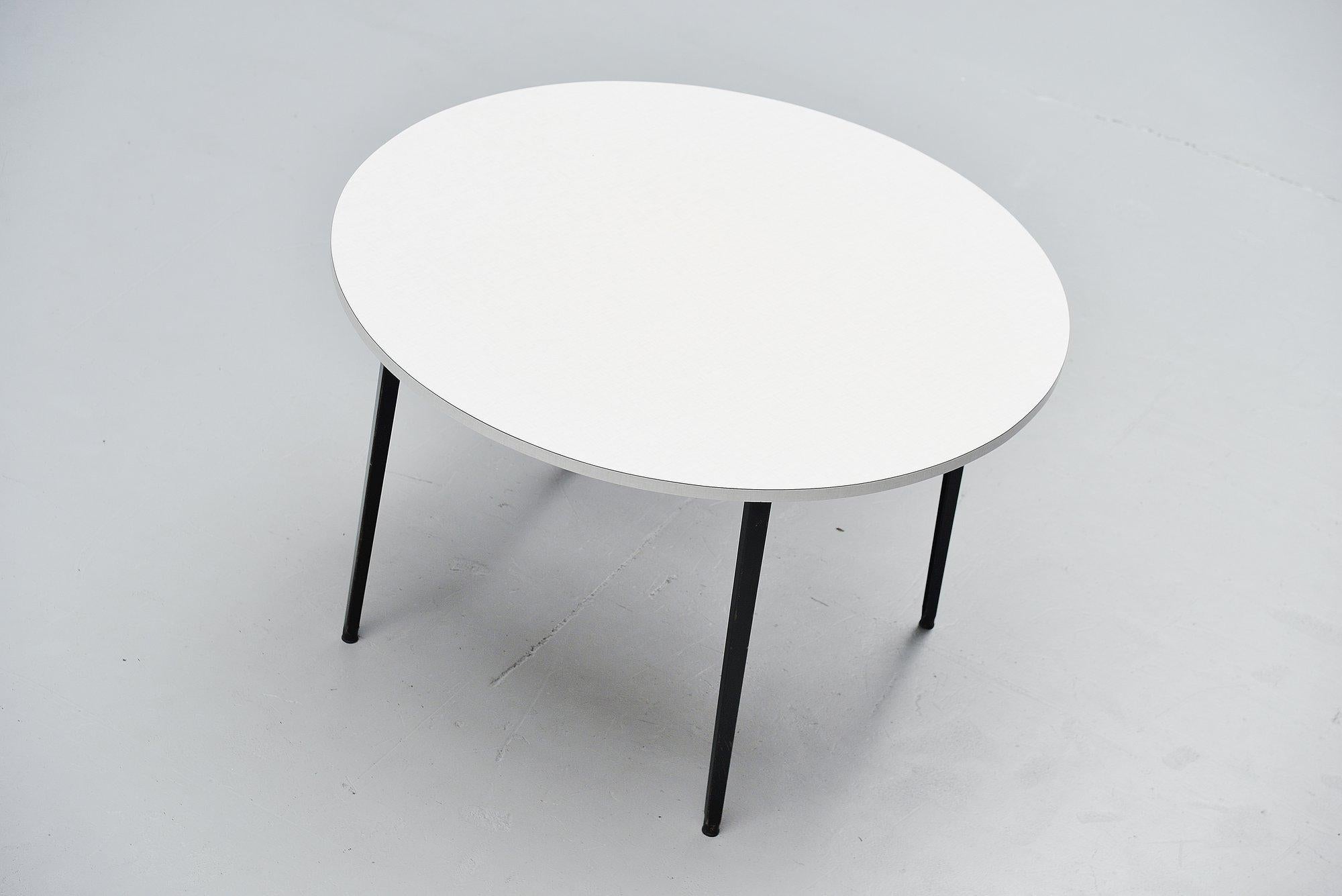 Mid-Century Modern Friso Kramer Round Reform Table Ahrend de Cirkel, 1955