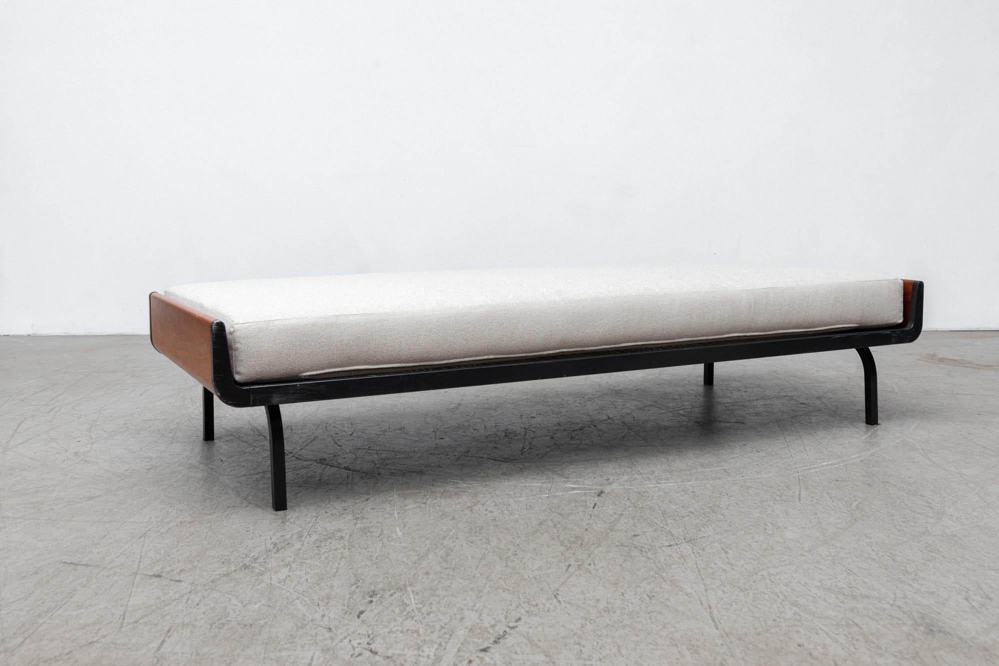Mid-Century Modern Friso Kramer Style Auping Narrow Day Bed with Cream Mattress