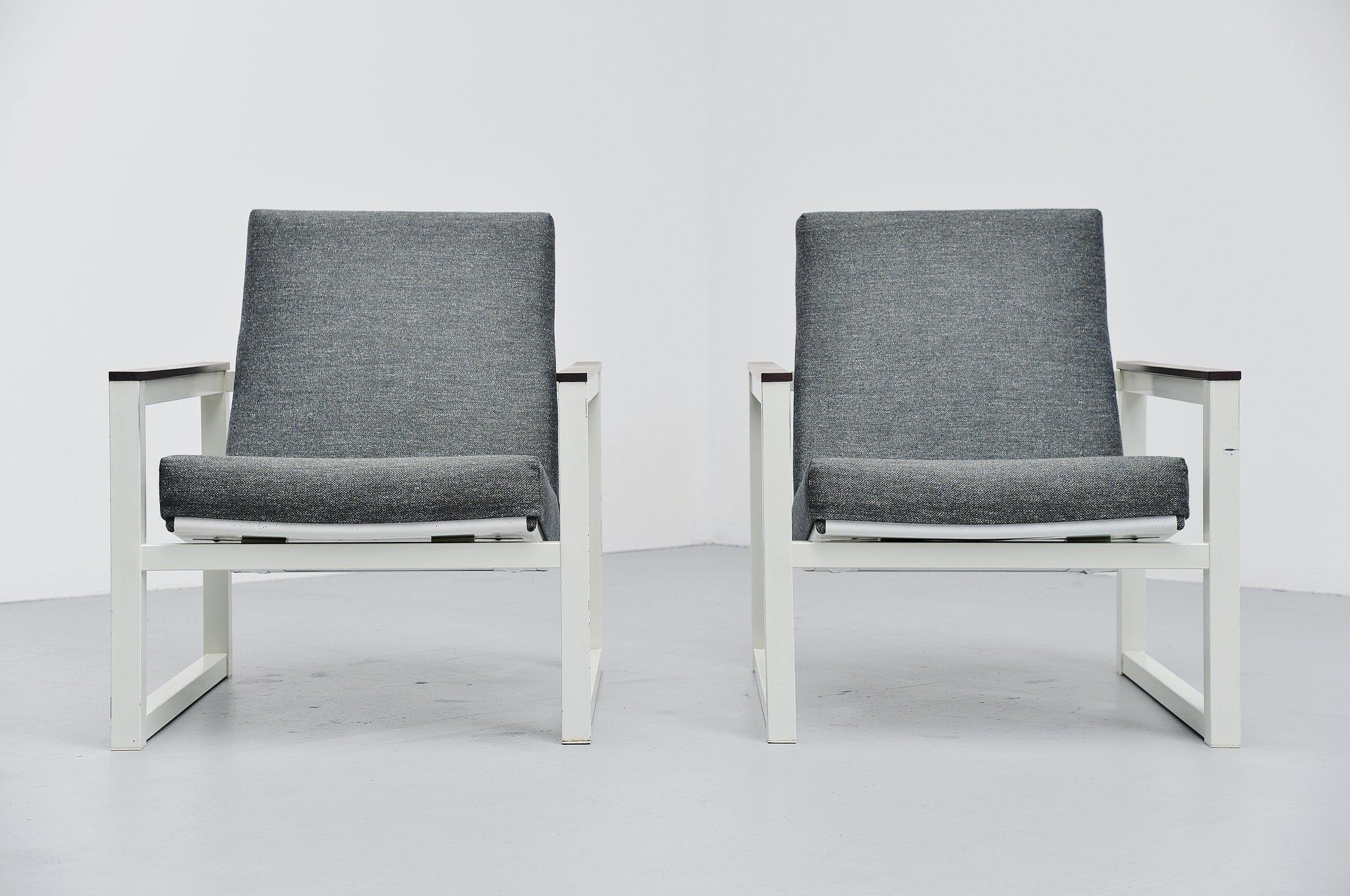 Very nice pair of industrial lounge chairs designed by a duo of industrial designers. The chair was designed by Tjerk Reijenga for Pilastro 1965, the seating structure was designed by Friso Kramer for Ahrend de Cirkel 1959. The chair is also stamped