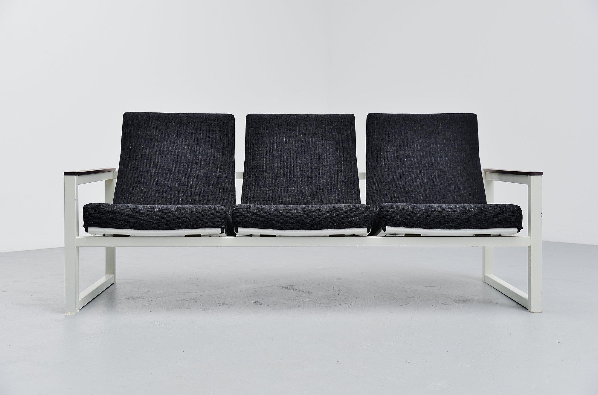 Very nice industrial lounge sofa designed by a duo of industrial designers. The sofa was designed by Tjerk Reijenga for Pilastro 1965, the seating structure was designed by Friso Kramer for Ahrend de Cirkel, 1959. The sofa is also stamped Ahrend de