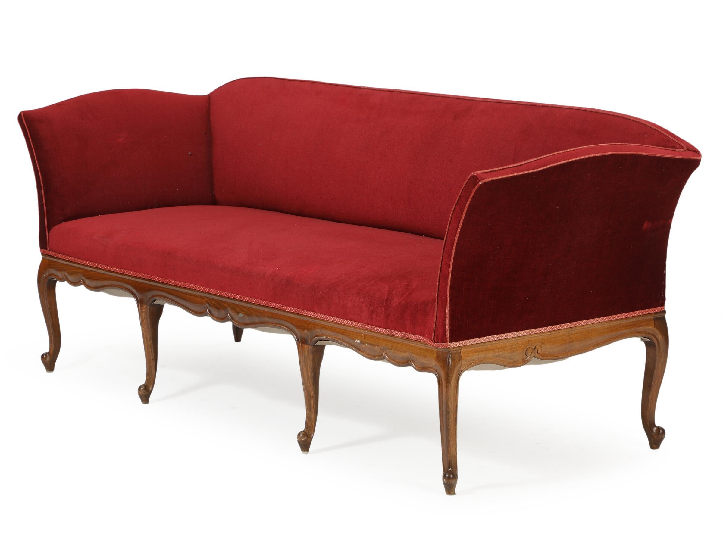 Frits Henningsen:  1930er Jahre 3-Sitzer-Sofa mit rotem Velours gepolstert (Dänisch) im Angebot