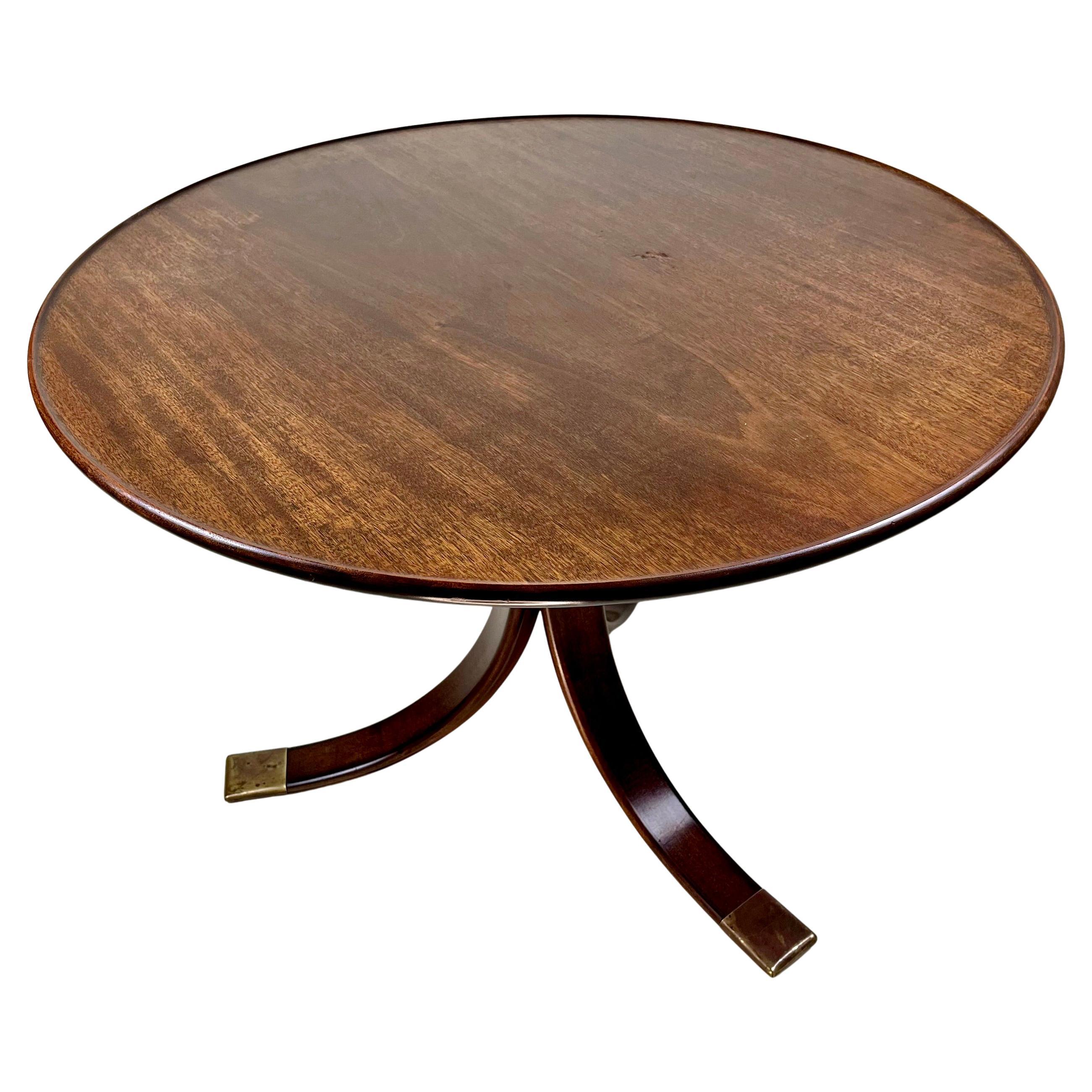 Frits Henningsen. A Cuban mahogany circular pedestal  table. For Sale