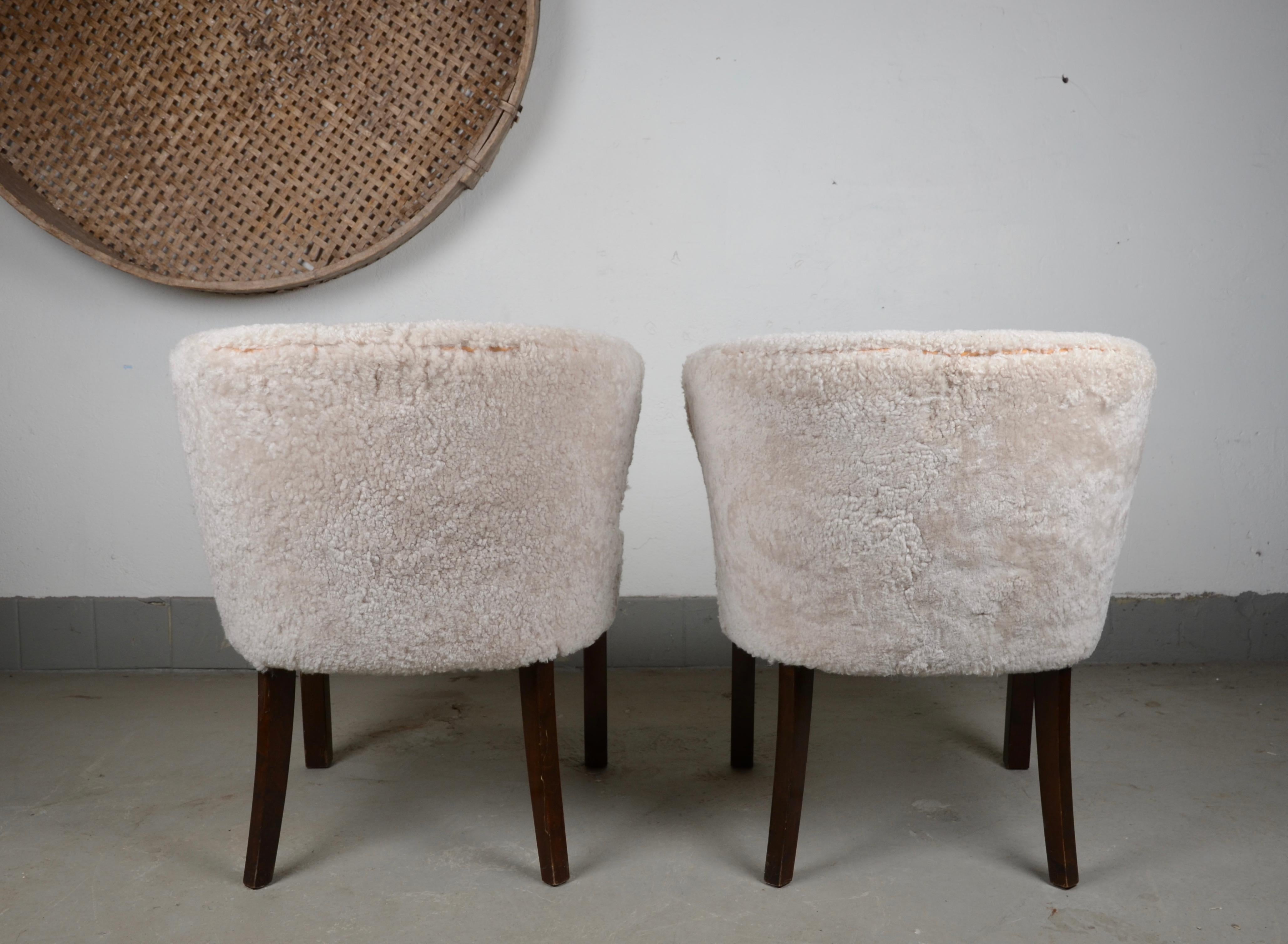 Danish Frits Henningsen, a Pair of Easy Chairs, 1930s-1940s